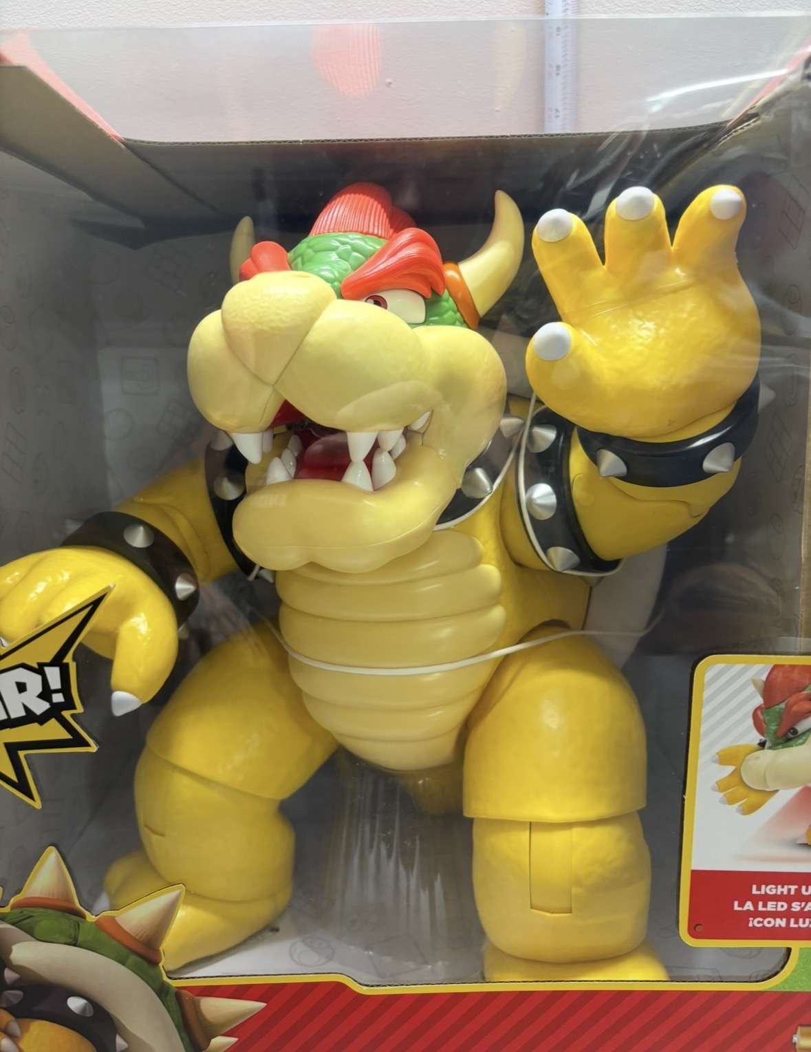 LOT 2026-107 — Grande figurine Bowser – Super Mario “Big Bad Bowser!”, neuve dans sa boîte… — photo 3