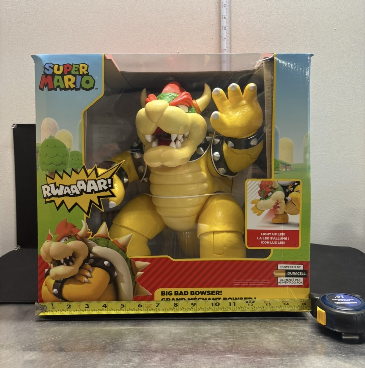 LOT 2026-107 — Grande figurine Bowser – Super Mario “Big Bad Bowser!”, neuve dans sa boîte… — photo 2