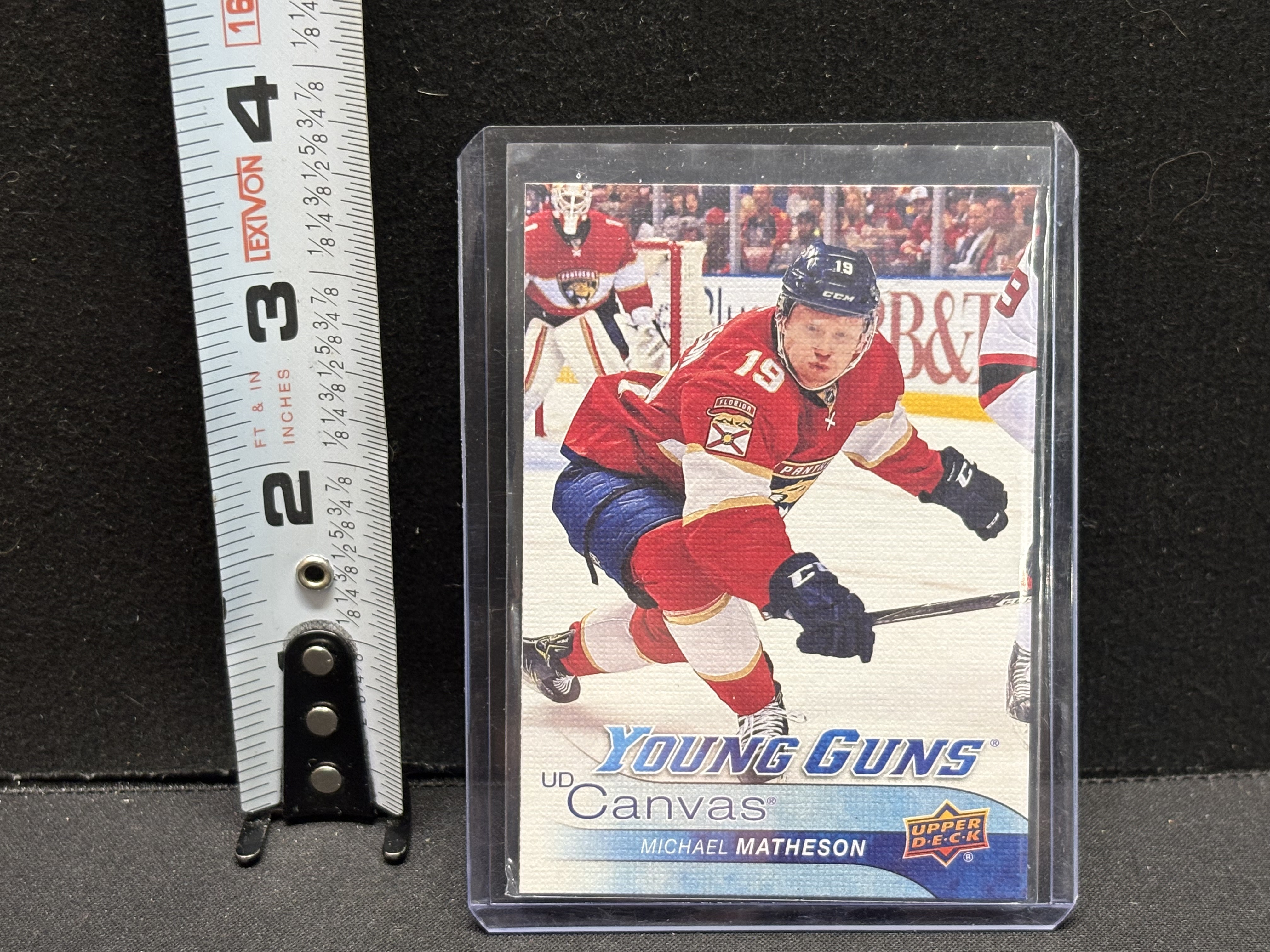 LOT 2026-117 — Carte de hockey Upper Deck – Young Guns UD Canvas de Michael Matheson, avec… — photo 1