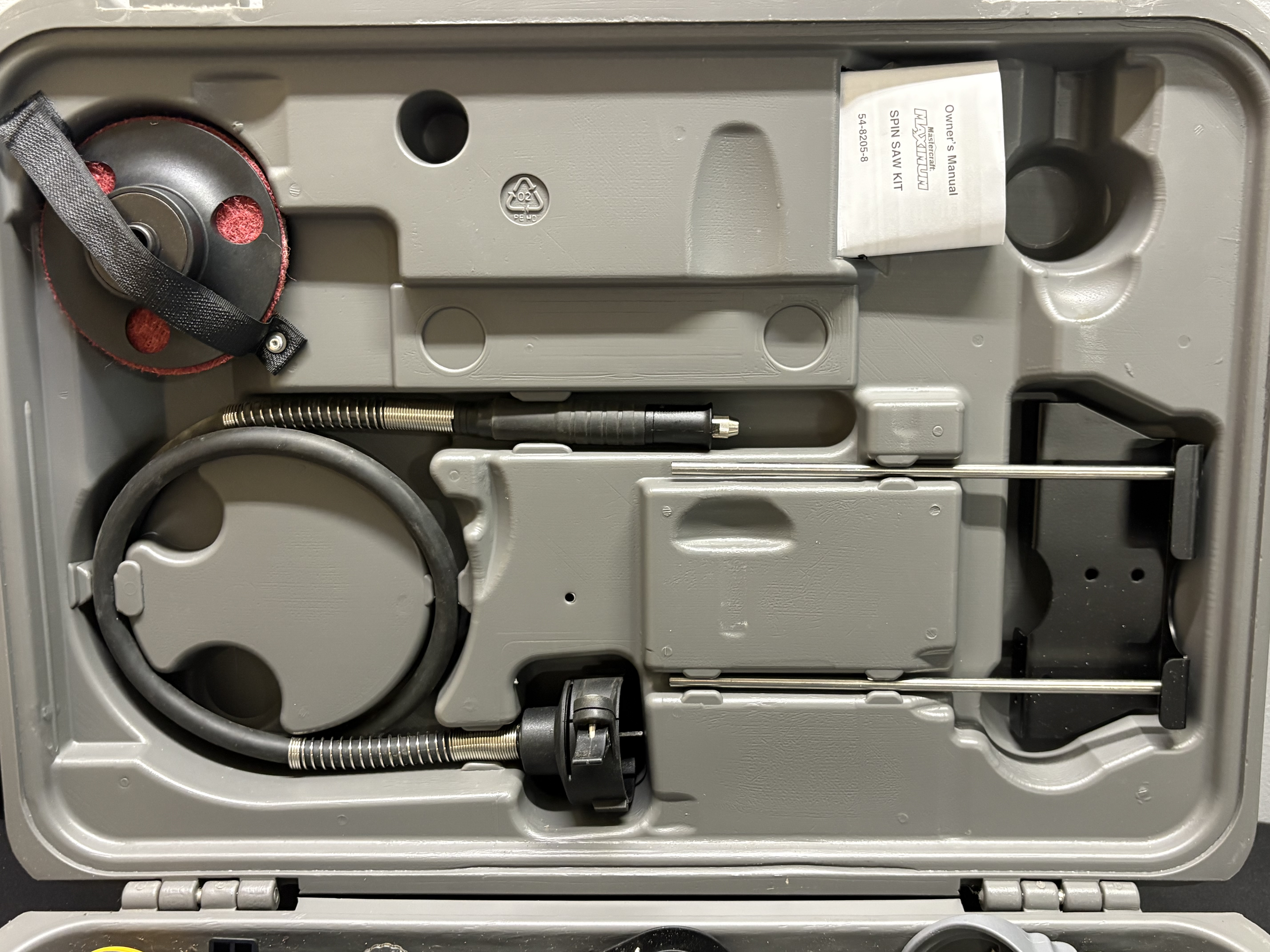 LOT 2026-138 — Ensemble d’outil rotatif Mastercraft Maximum – Spin Saw Kit, complet dans sa… — photo 7