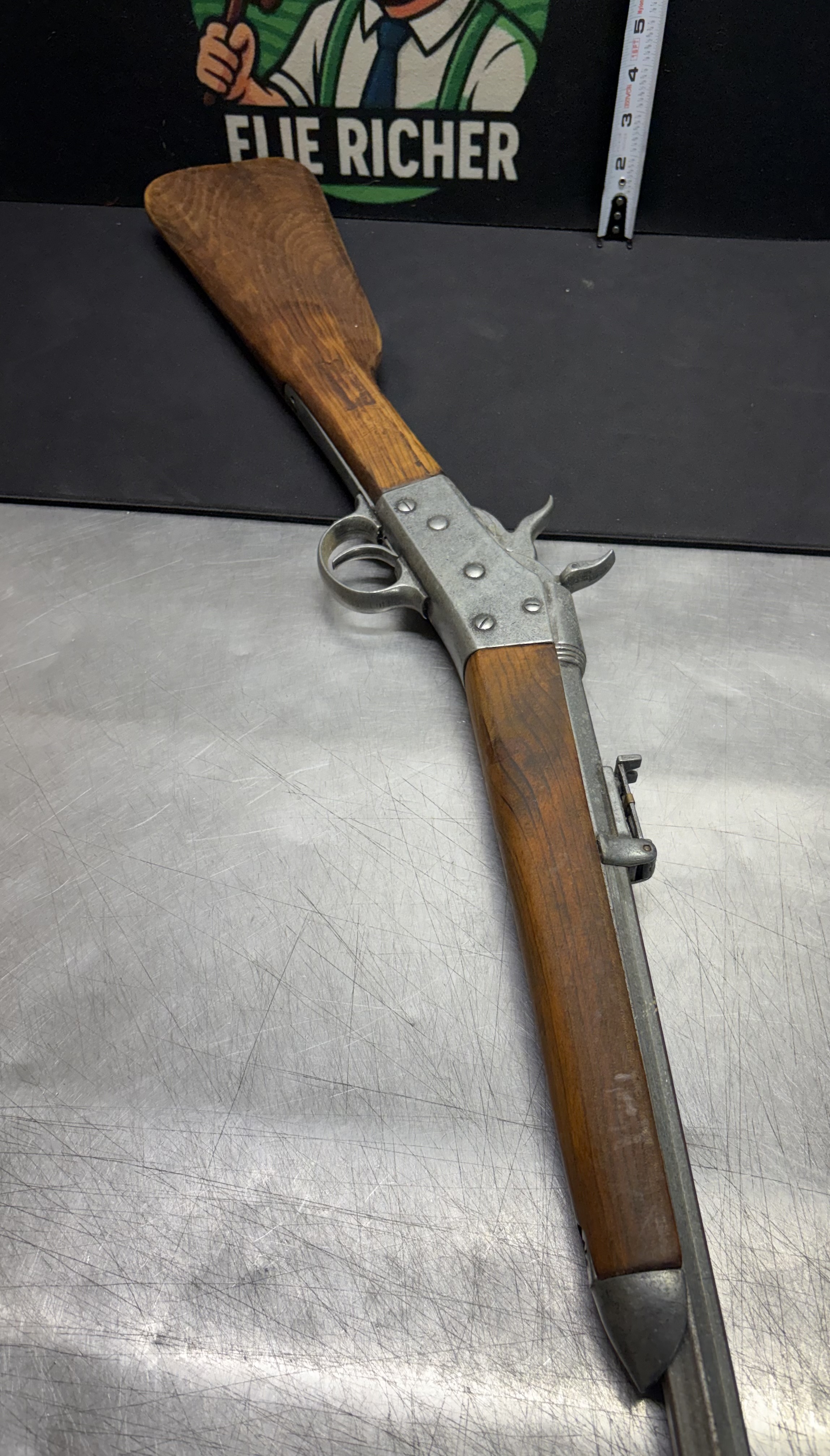 LOT 2026-144 — Réplique décorative d’une arme ancienne de style fusil du XIXe siècle, avec… — photo 7