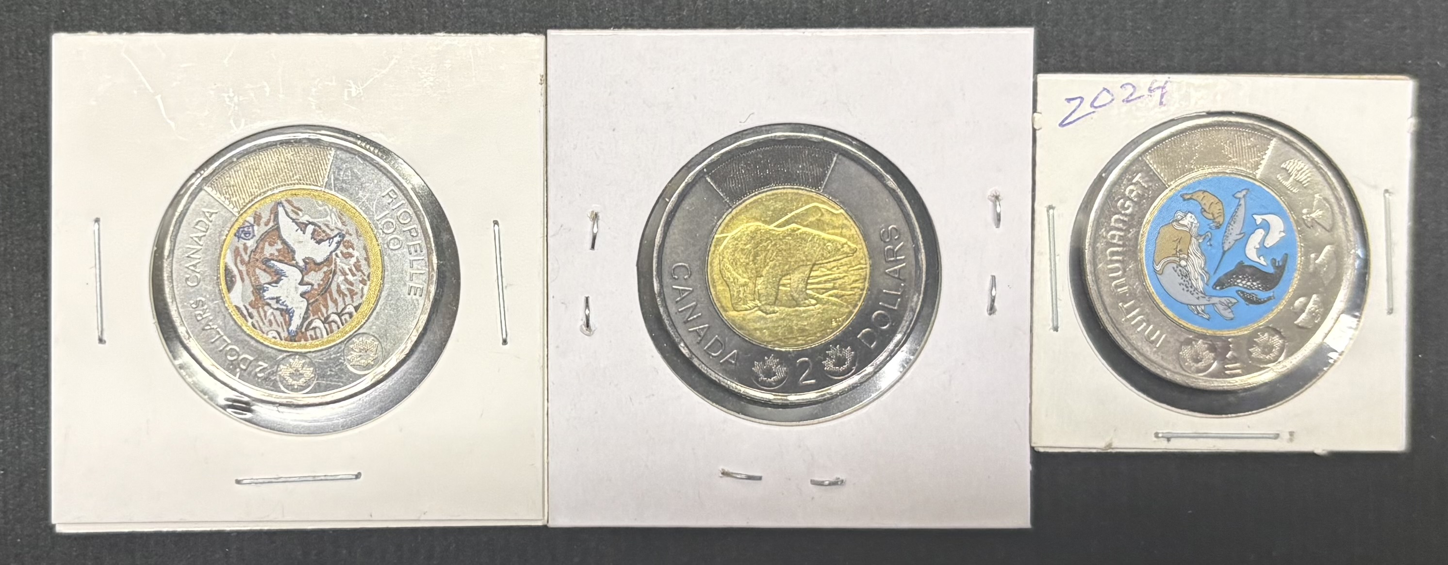LOT 2026-017 — Ensemble de 3 pièces de 2 $ commémoratives du Canada — photo 1