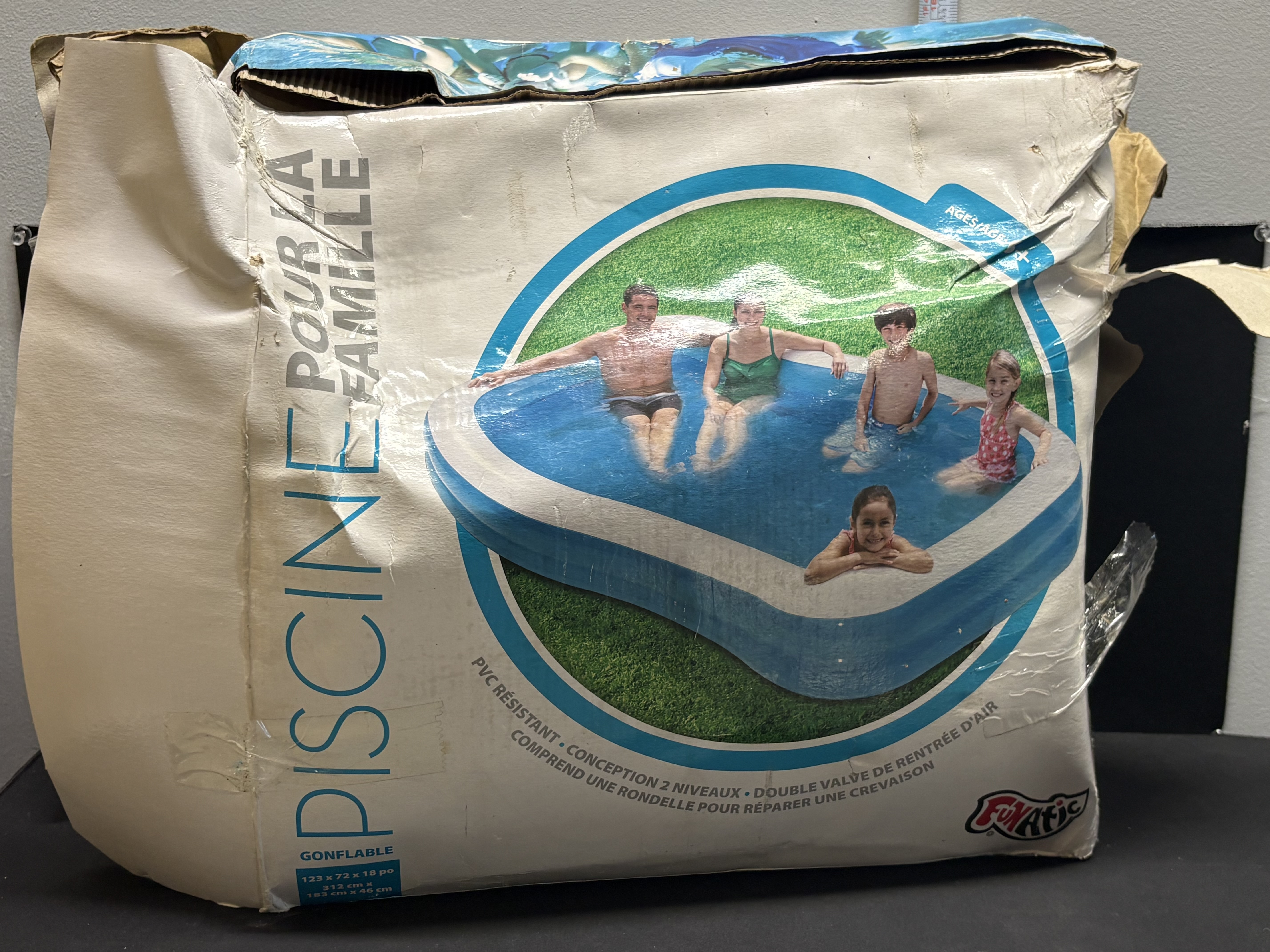 LOT 2026-168 — Piscine gonflable familiale Funatic – NEUVE — photo 1