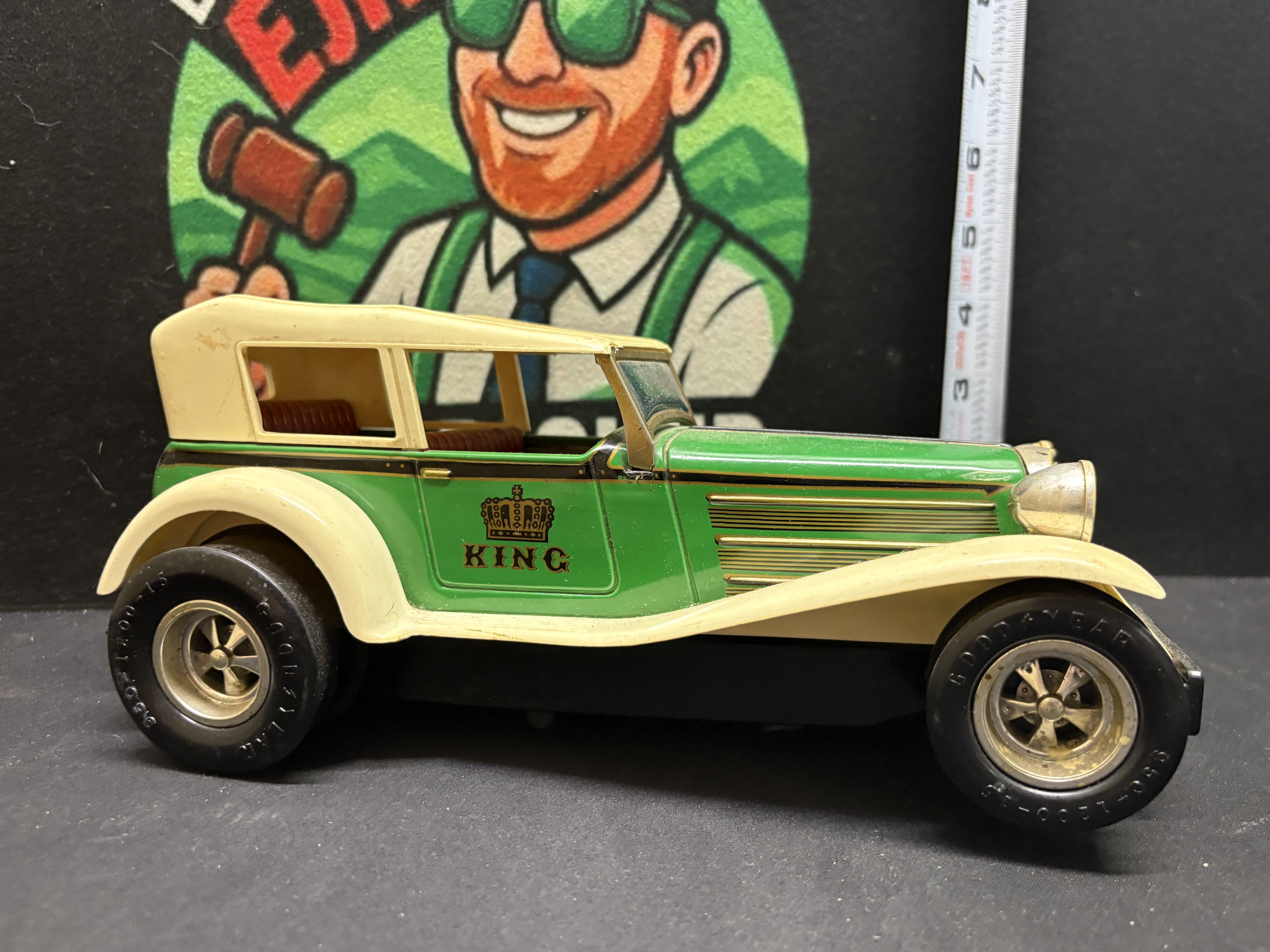 LOT 2026-180 — Voiture ancienne miniature / jouet vintage « KING » — photo 3