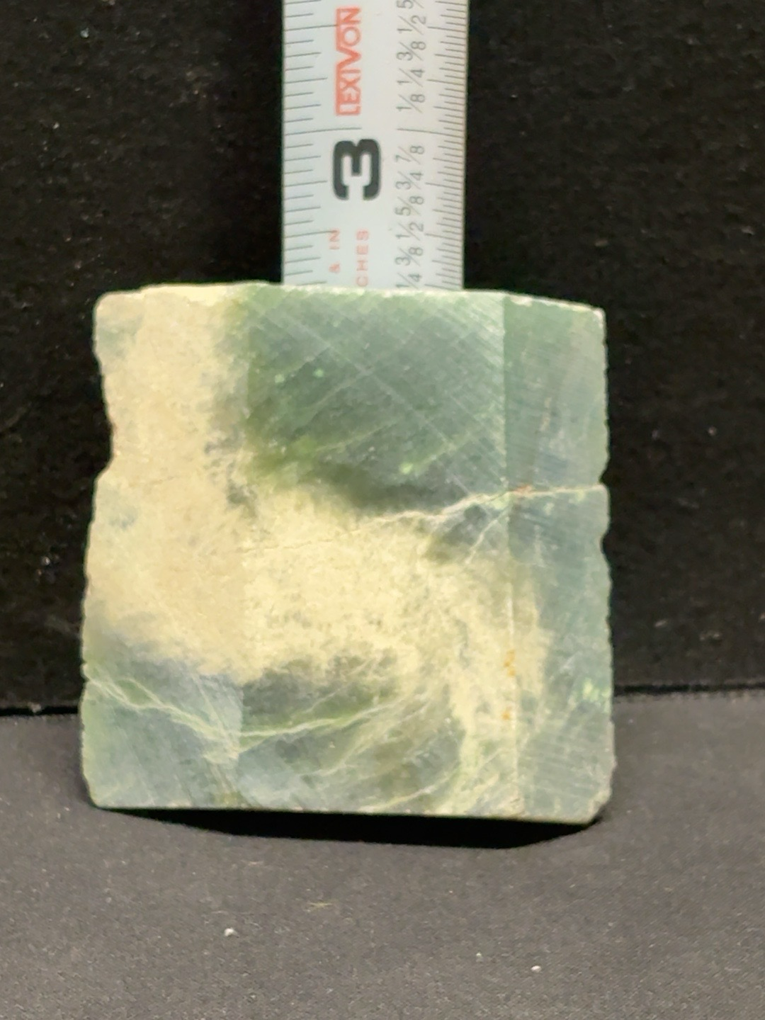 LOT 2026-203 — Pierre naturelle verte et crème – tranche taillée — photo 2