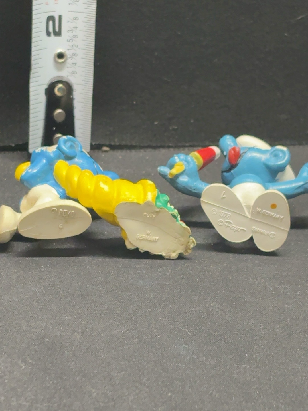 LOT 2026-209 — Ensemble de 2 figurines vintage Les Schtroumpfs – Peyo / Schleich – West… — photo 2