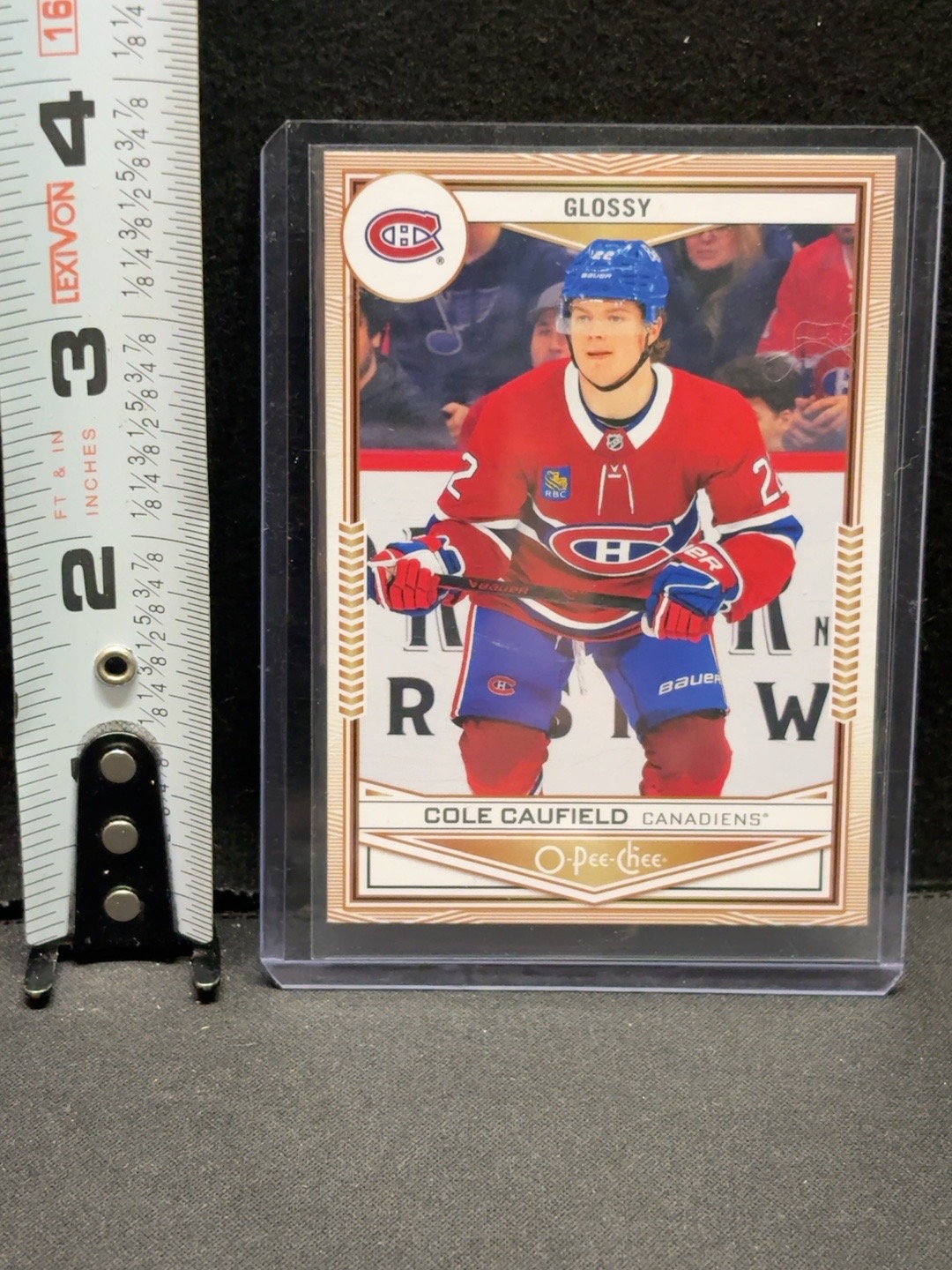 LOT 2026-220 — Carte de hockey Cole Caufield – O-Pee-Chee Glossy – Canadiens de Montréal — photo 1