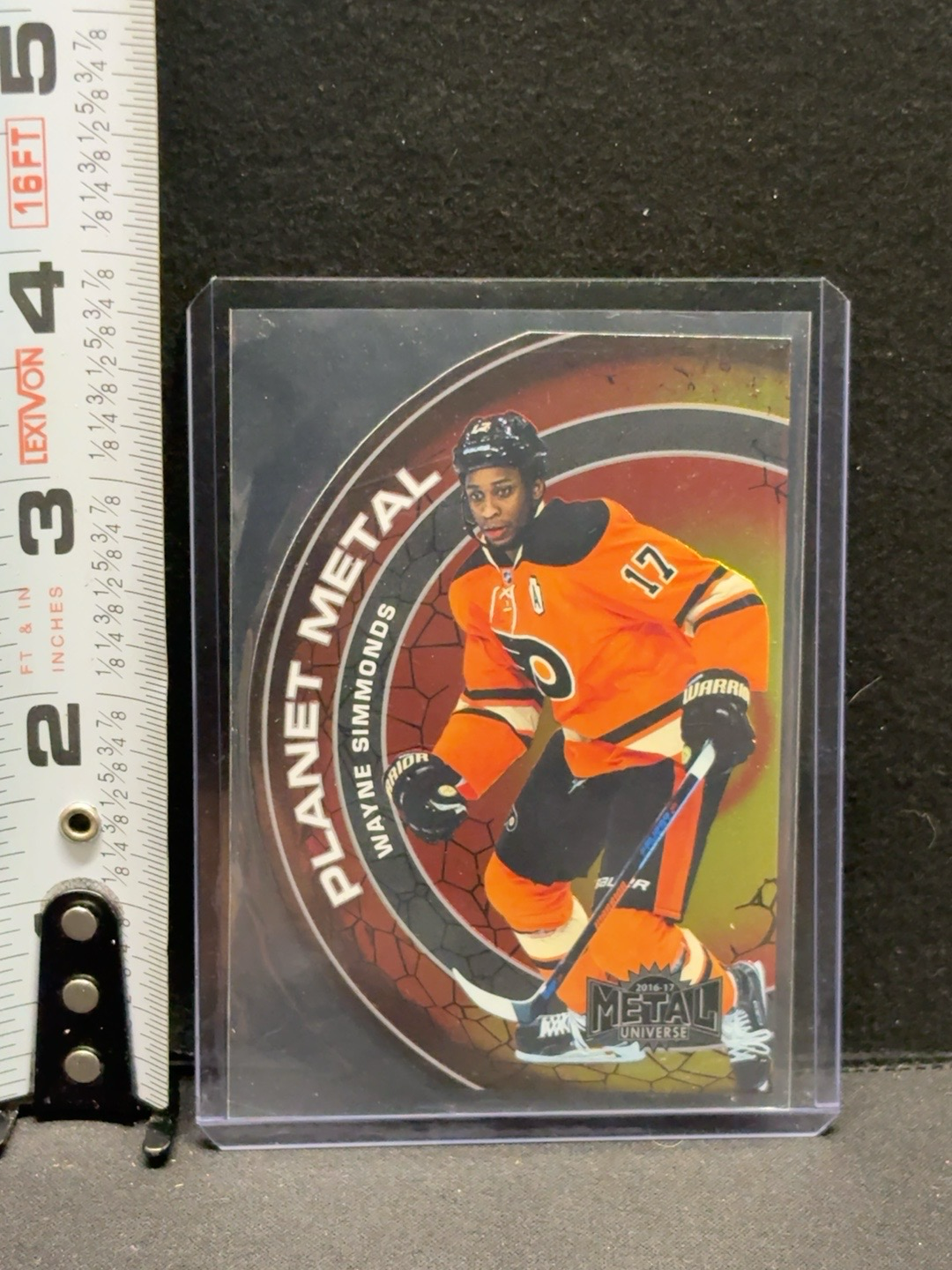LOT 2026-227 — Carte de hockey Wayne Simmonds « Planet Metal » de la collection Metal… — photo 1