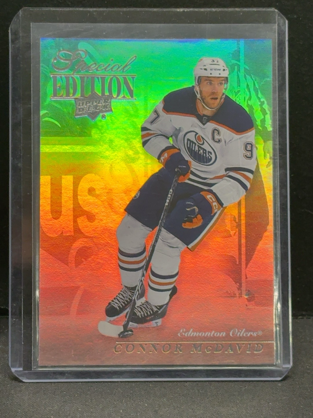 LOT 2026-230 — Carte de hockey « Special Edition » de Connor McDavid, capitaine des Oilers… — photo 1