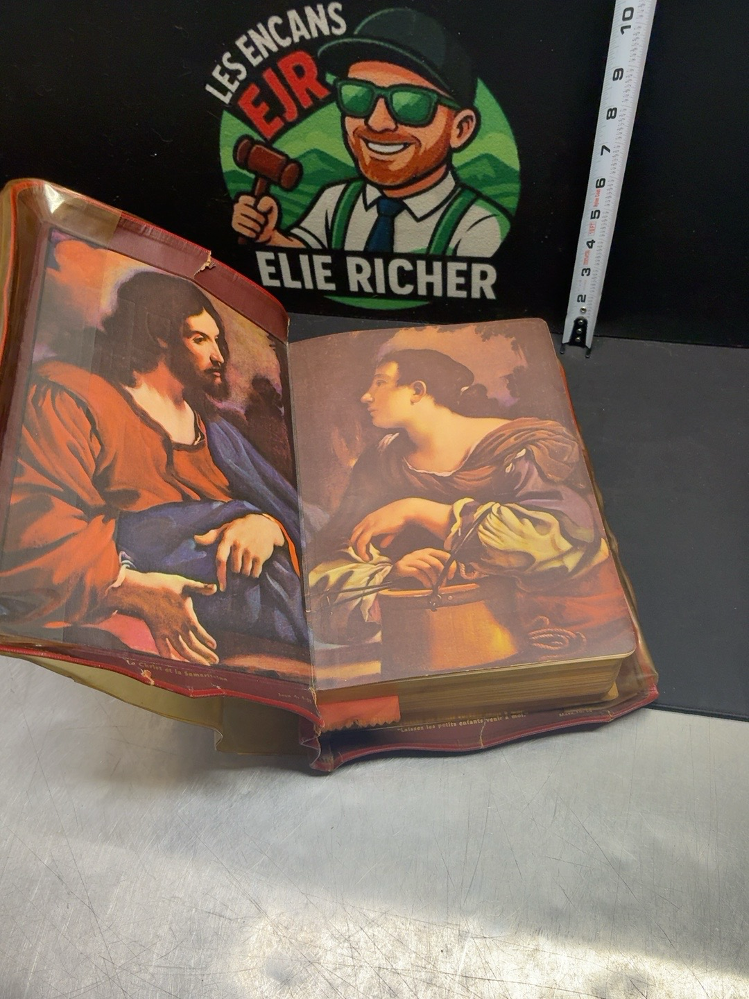 LOT 2026-237 — Ancienne Sainte Bible illustrée en français, présentée dans une couverture… — photo 2
