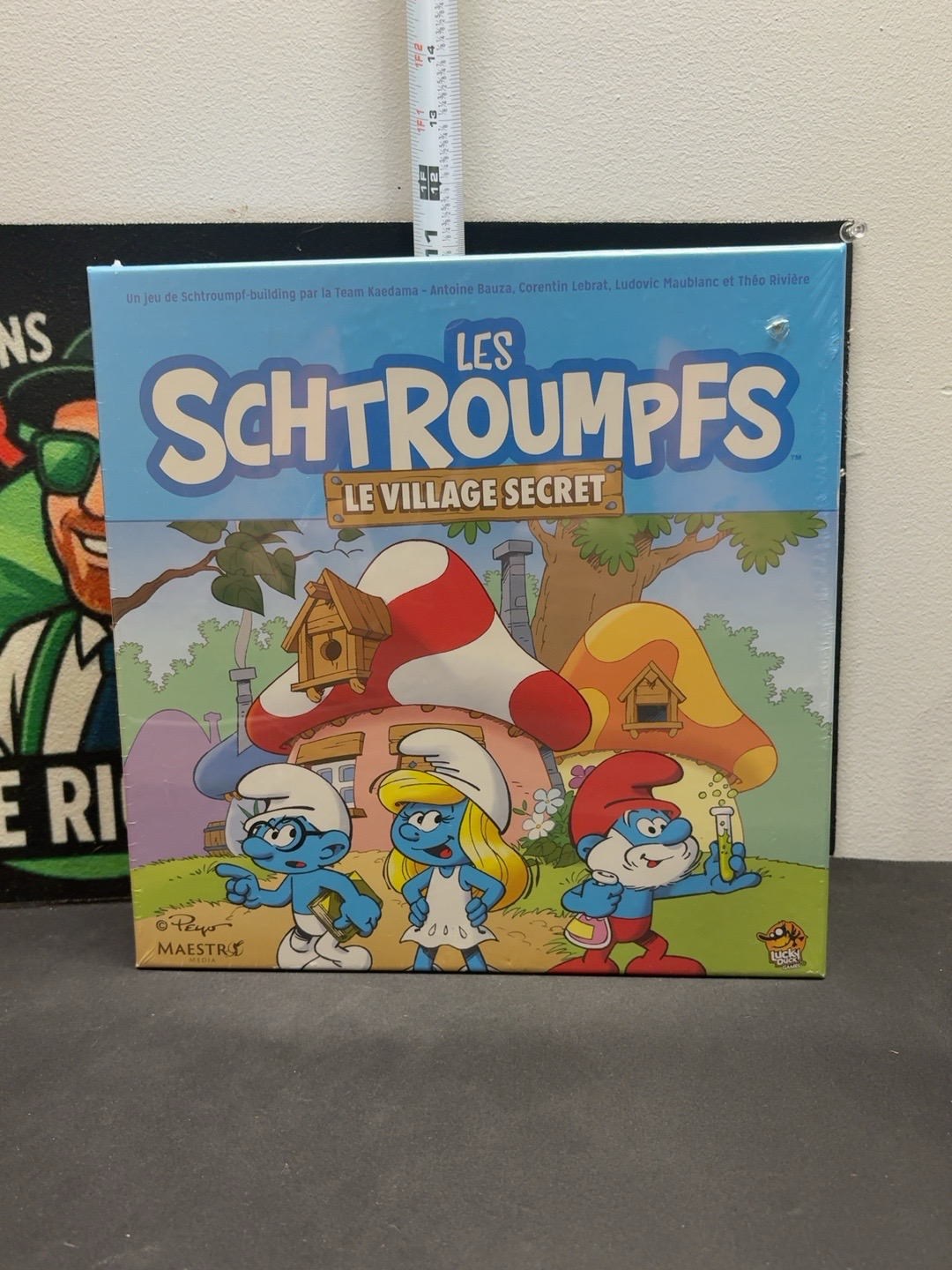 LOT 2026-253 — Jeu de société « Les Schtroumpfs – Le Village secret », neuf et encore scellé… — photo 1