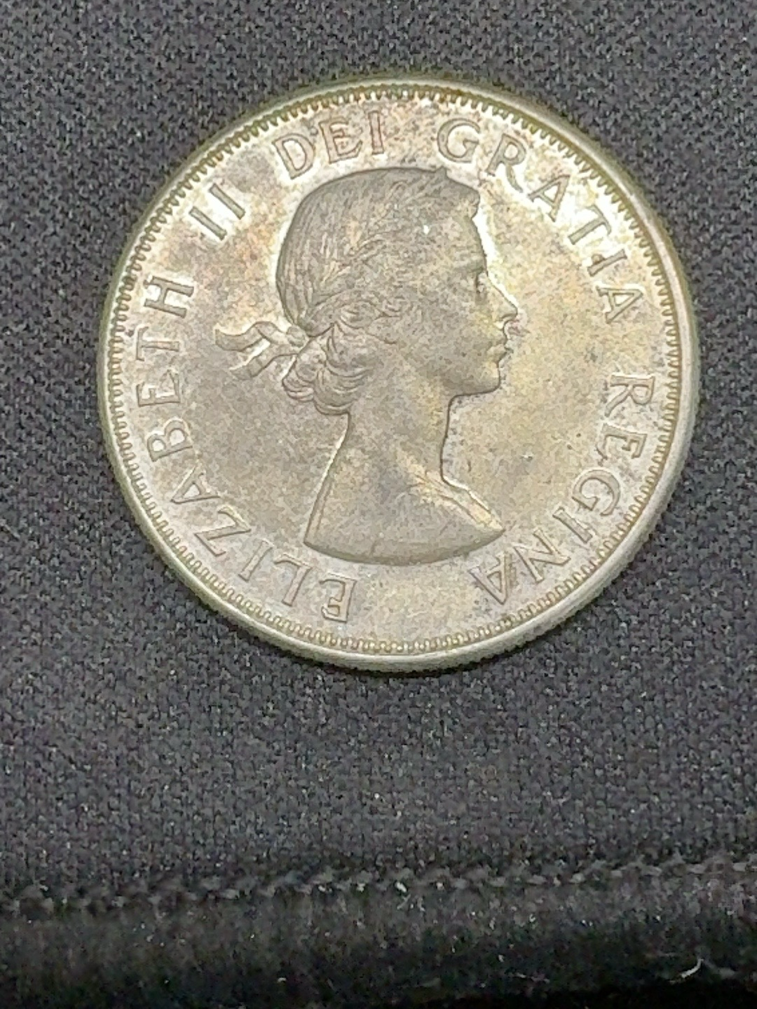 LOT 2026-275 — Pièce canadienne de 50 cents de 1961 en argent — photo 2