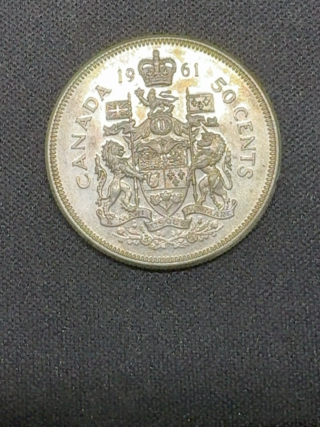 LOT 2026-275 — Pièce canadienne de 50 cents de 1961 en argent — photo 1