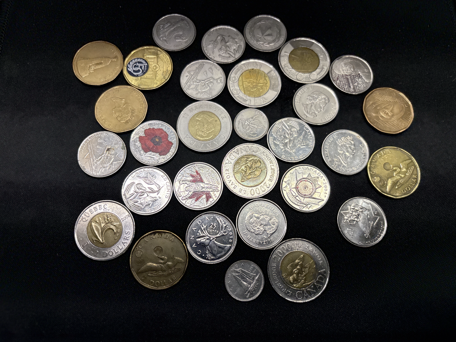 LOT 2026-281 — Ensemble de 32 pièces de monnaie canadiennes variées — photo 1