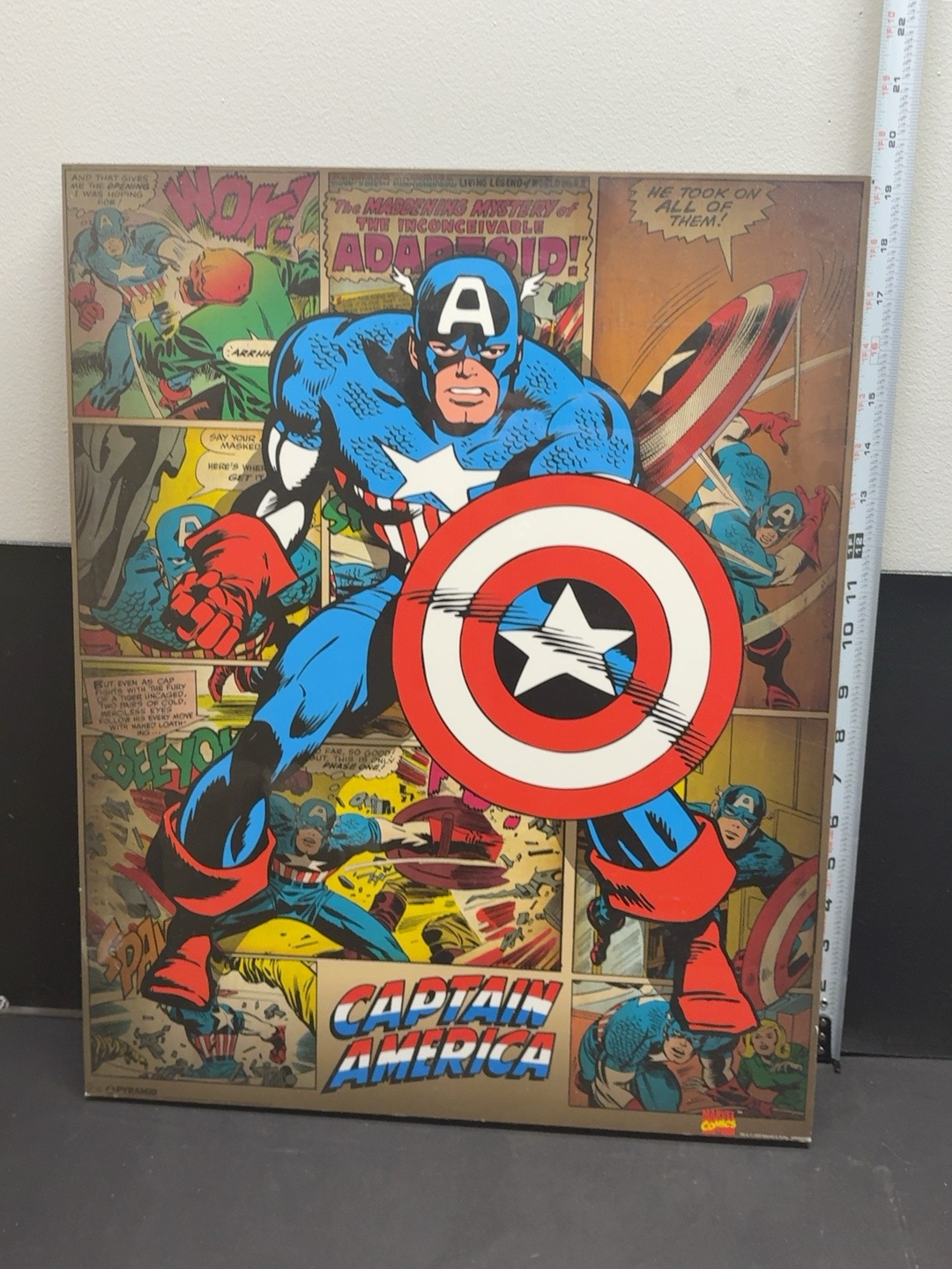 LOT 2026-296 — Cadre décoratif Marvel – Captain America — photo 1