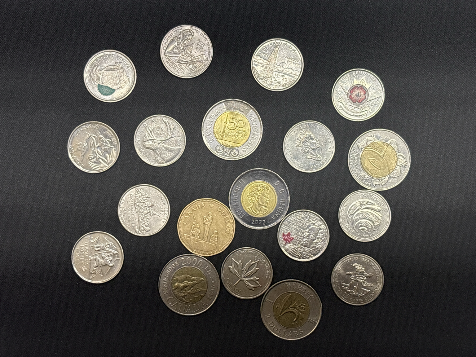 LOT 2026-305 — Ensemble de 18 pièces de monnaie commémoratives du Canada — photo 1
