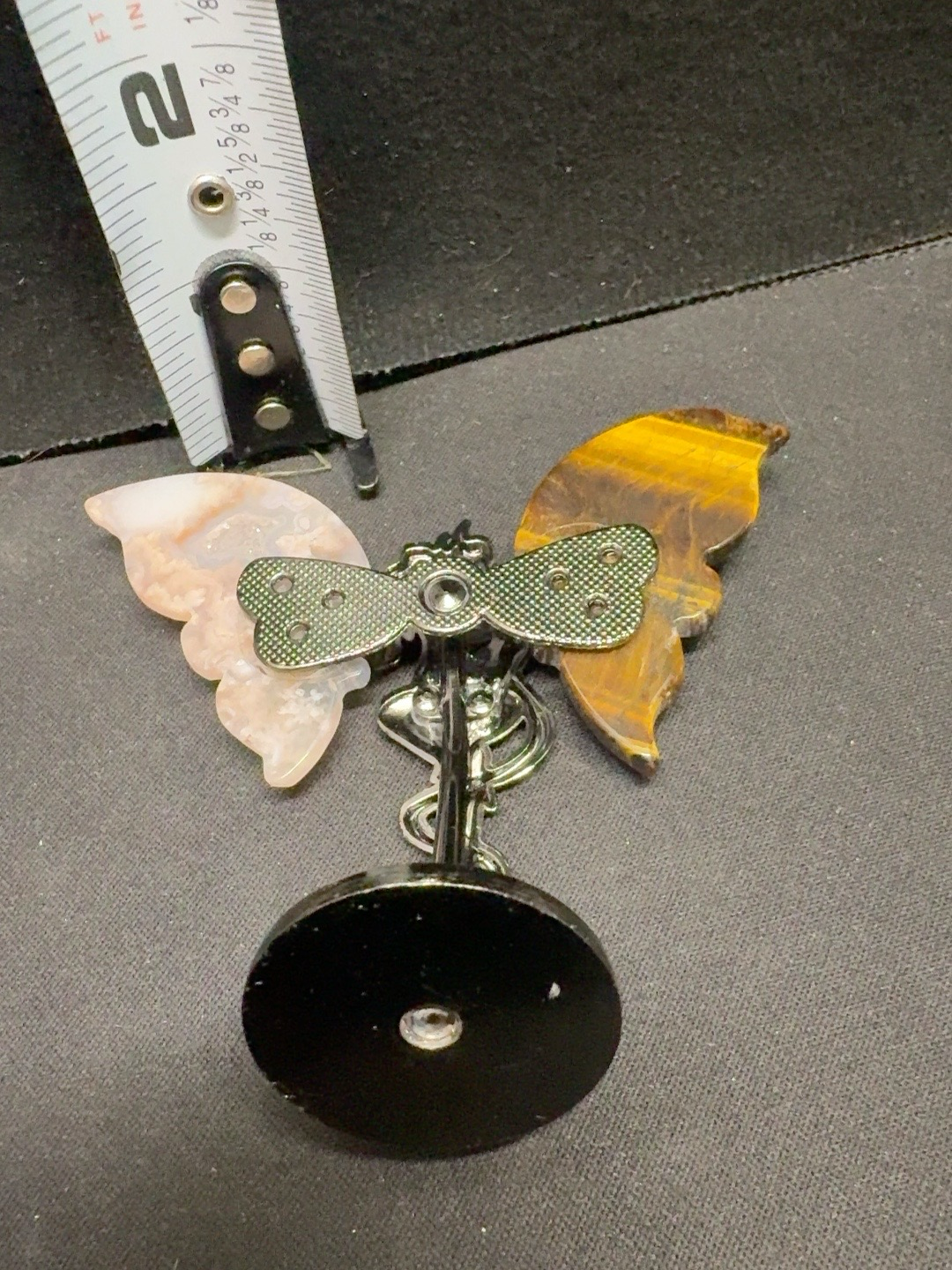 LOT 2026-313 — Figurine décorative – Couple de fées avec ailes en pierres naturelles — photo 3