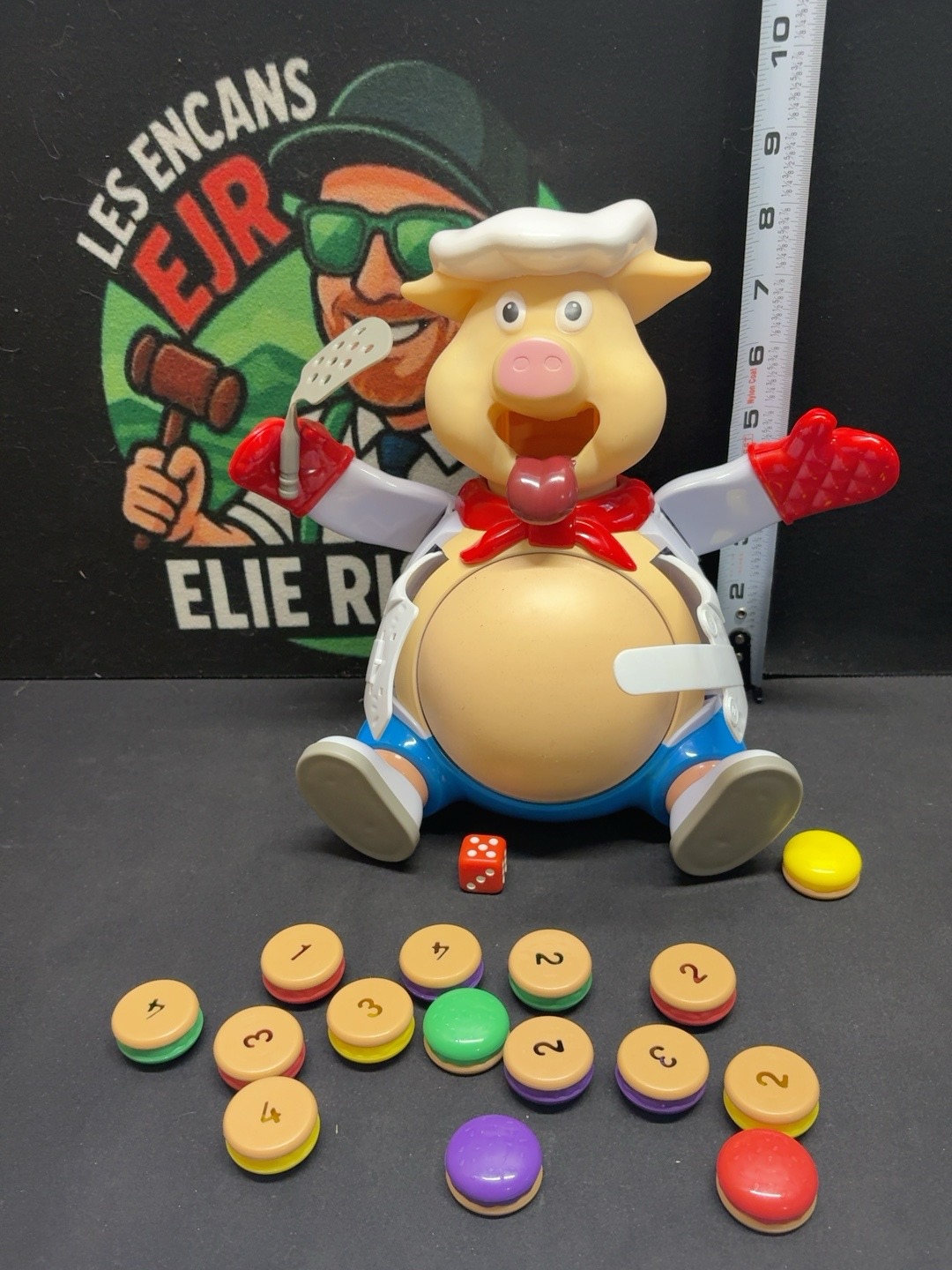 LOT 2026-320 — Jeu interactif Cochon Chef – avec hamburgers et dé — photo 2