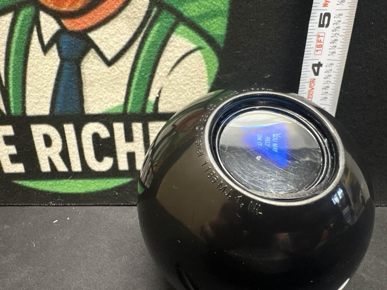 LOT 2026-321 — Boule Magic 8 Ball – Mattel – Jeu de réponses — photo 2
