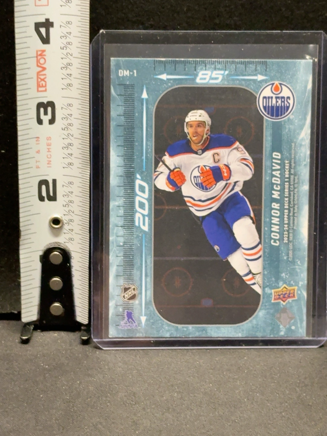 LOT 2026-335 — Carte de hockey Connor McDavid – Upper Deck – carte recto verso / double face — photo 1