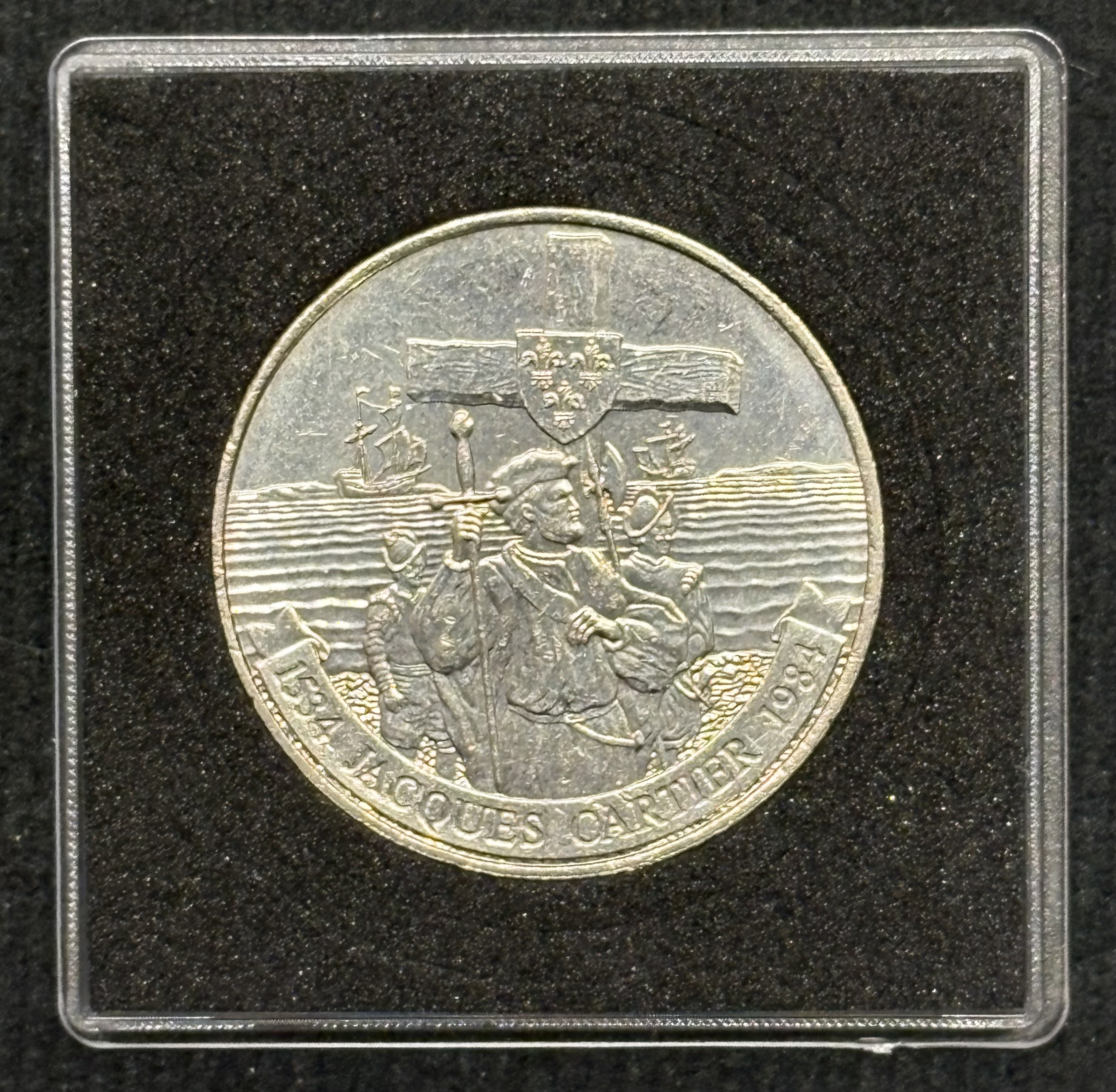 LOT 2026-035 — Dollar du Canada 1984 – 450e anniversaire de l’arrivée de Jacques Cartier — photo 1