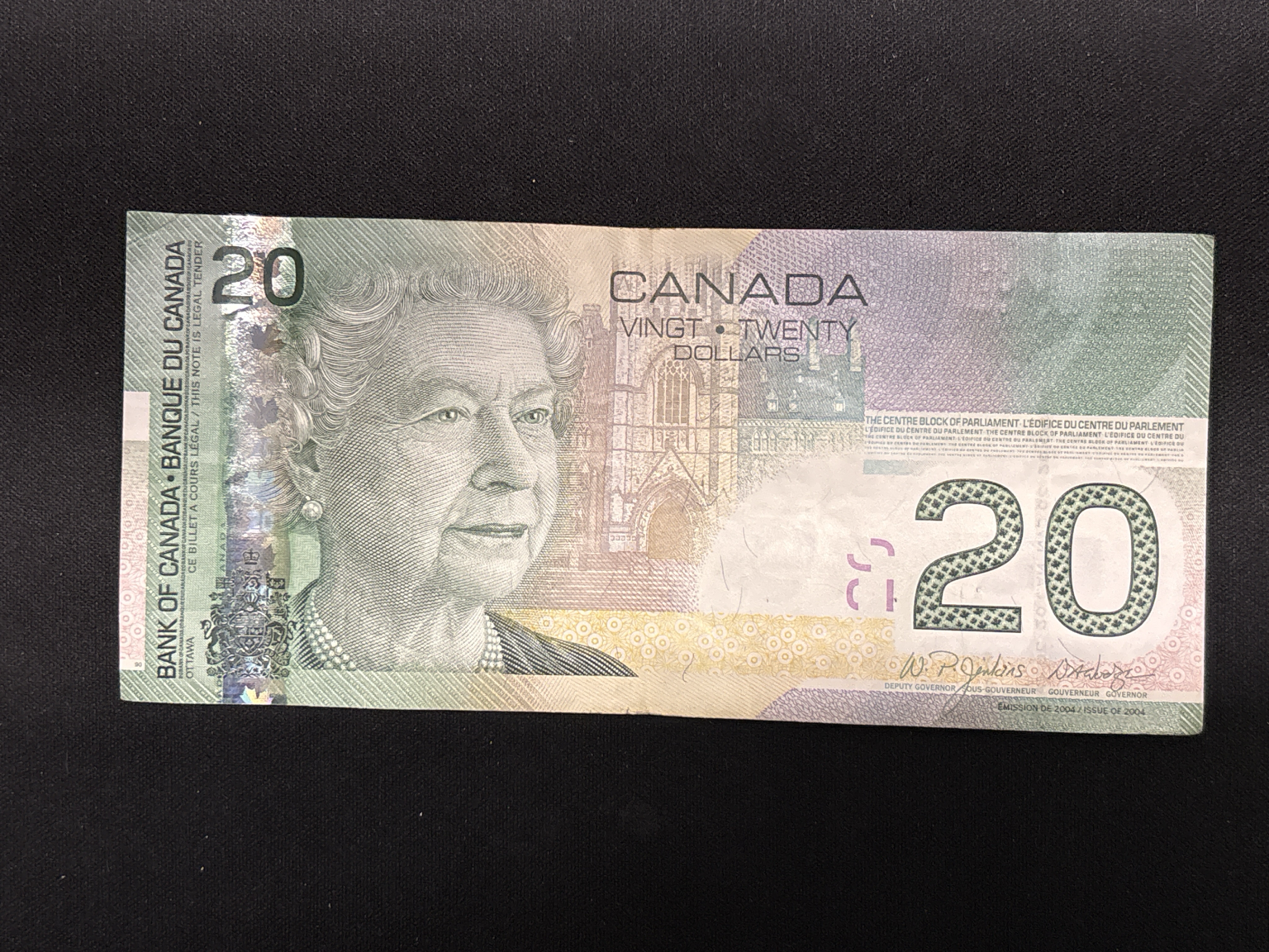 LOT 2026-354 — Billet canadien de 20 $ – Série 2004 – Banque du Canada — photo 1