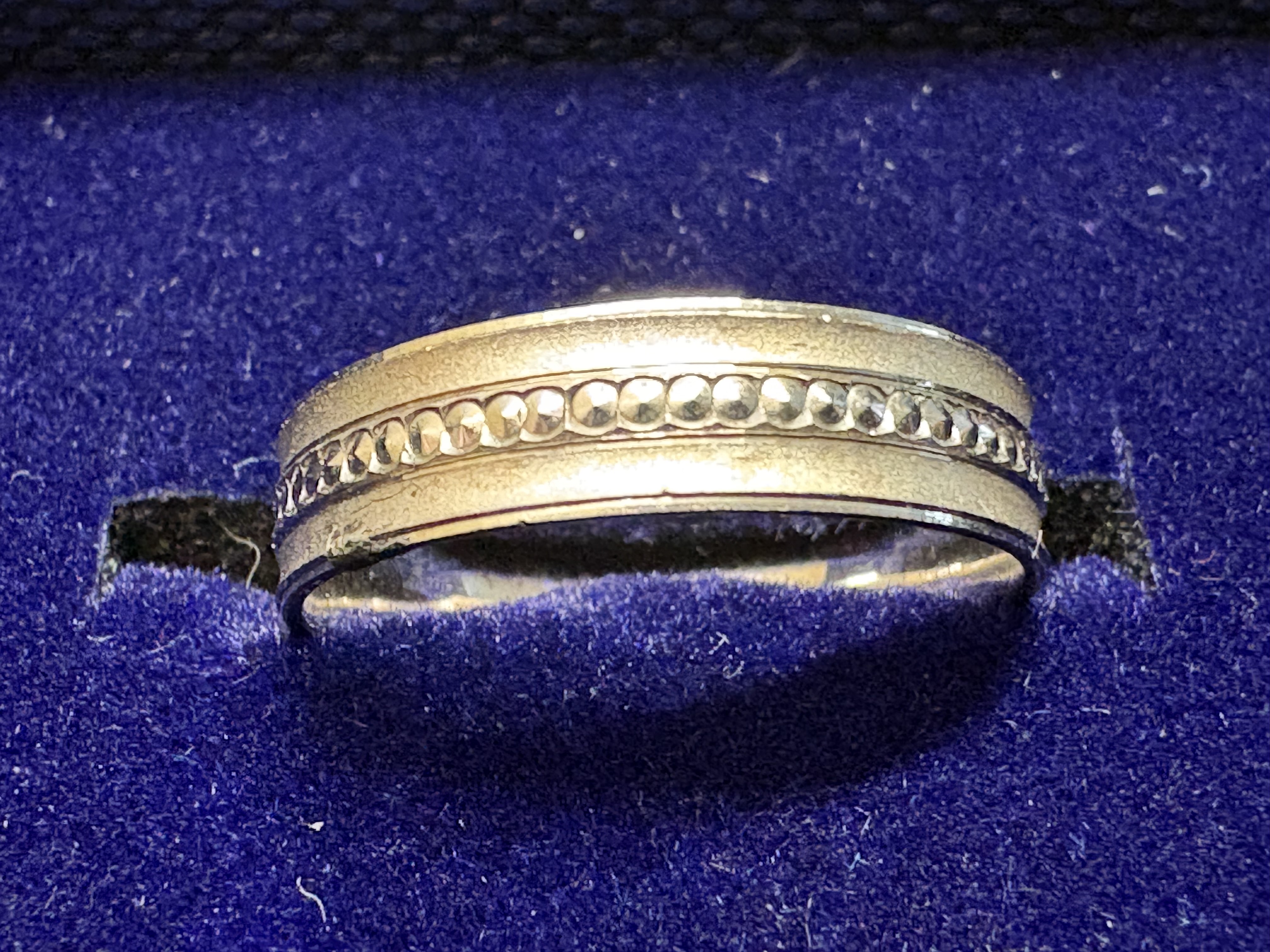 LOT 2026-377 — Bague en argent sterling 925 – Anneau texturé — photo 1