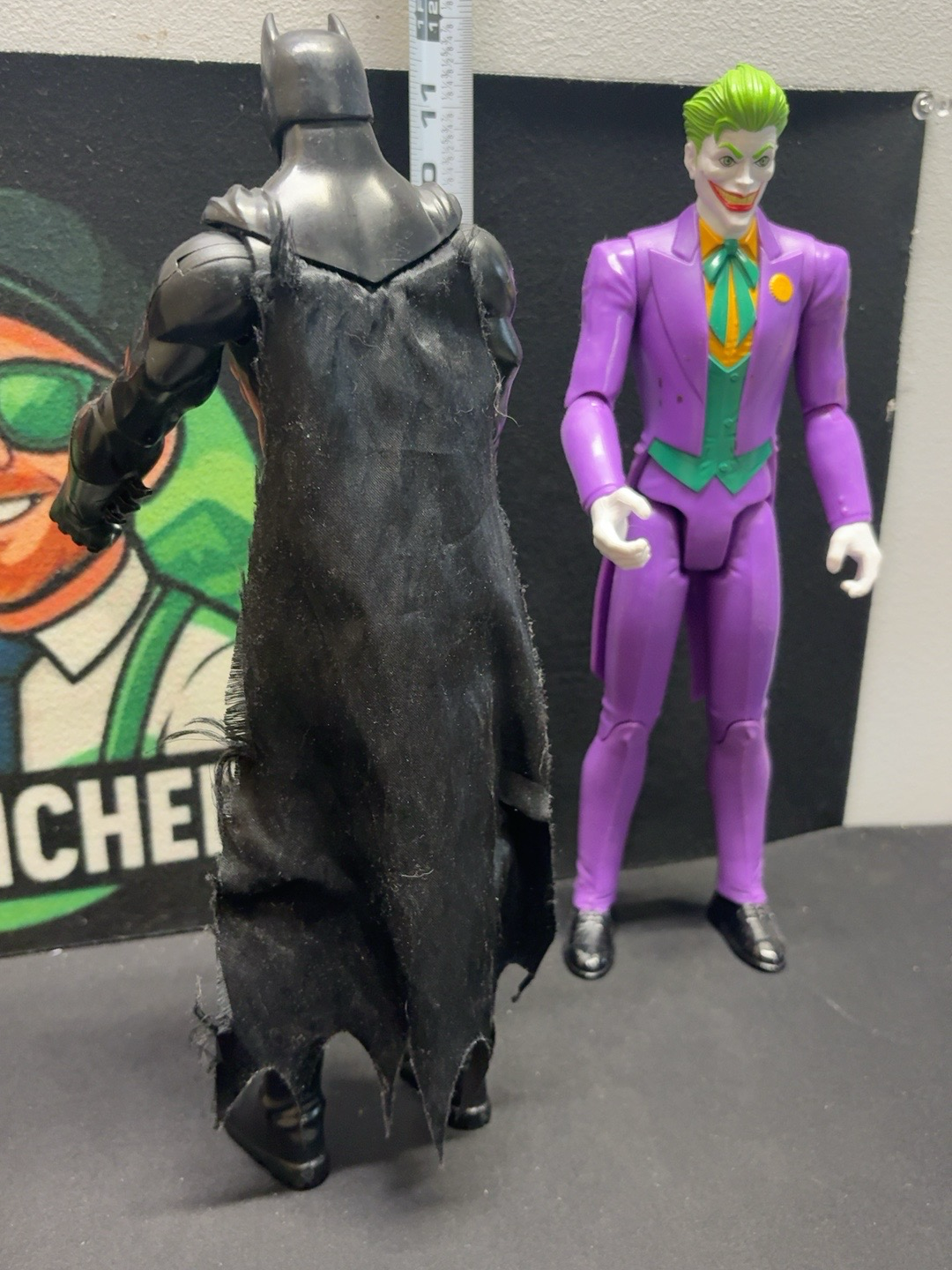 LOT 2026-397 — Figurines articulées Batman et le Joker – DC Comics — photo 2