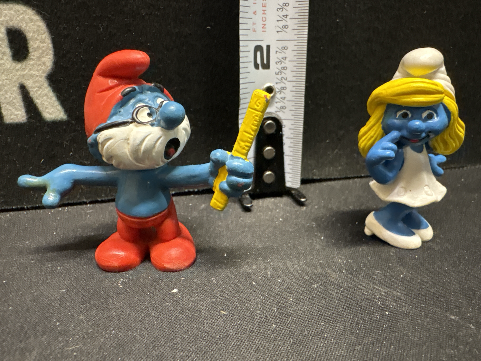 LOT 2026-407 — Ensemble de 2 figurines vintage des Schtroumpfs – Schleich — photo 1
