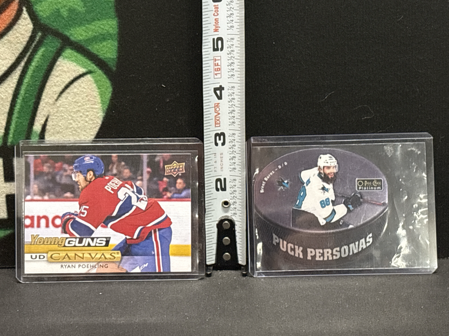LOT 2026-423 — Deux cartes de hockey protégées dans des boîtiers rigides : — photo 1