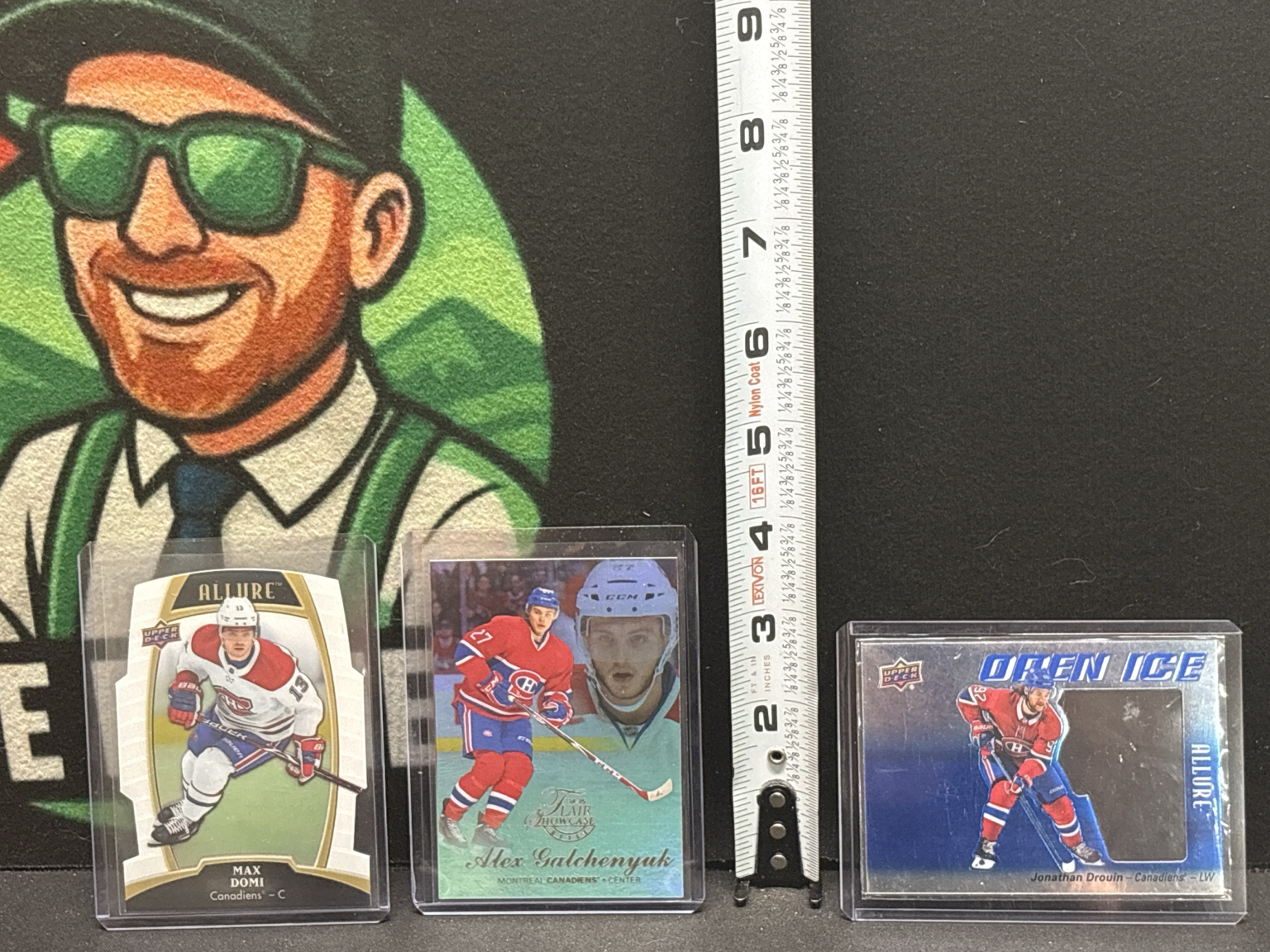 LOT 2026-427 — Trois cartes de hockey des Canadiens de Montréal, protégées dans des boîtiers… — photo 1