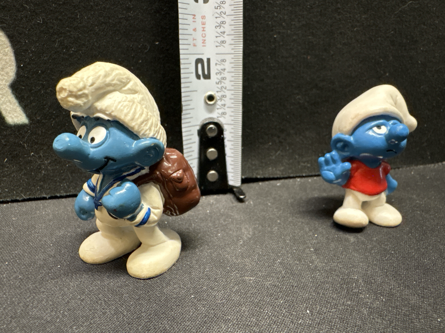 LOT 2026-436 — Deux figurines vintage de collection Les Schtroumpfs : — photo 1