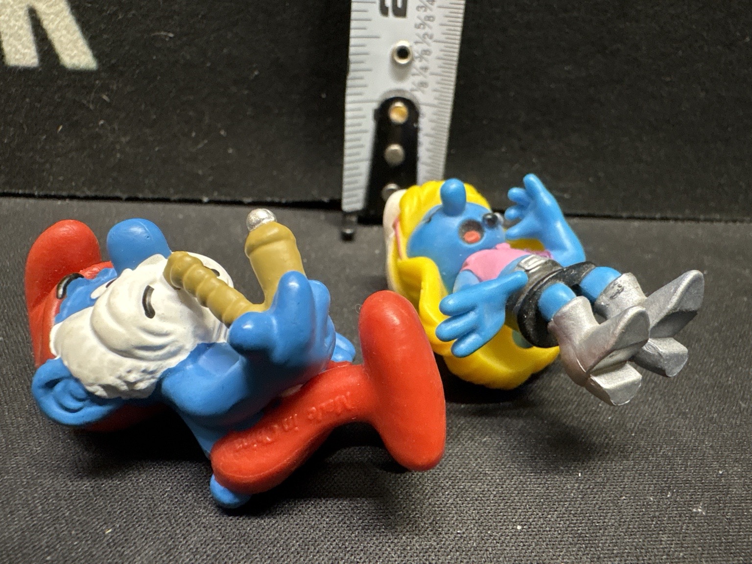 LOT 2026-438 — Deux figurines de collection Les Schtroumpfs : — photo 2