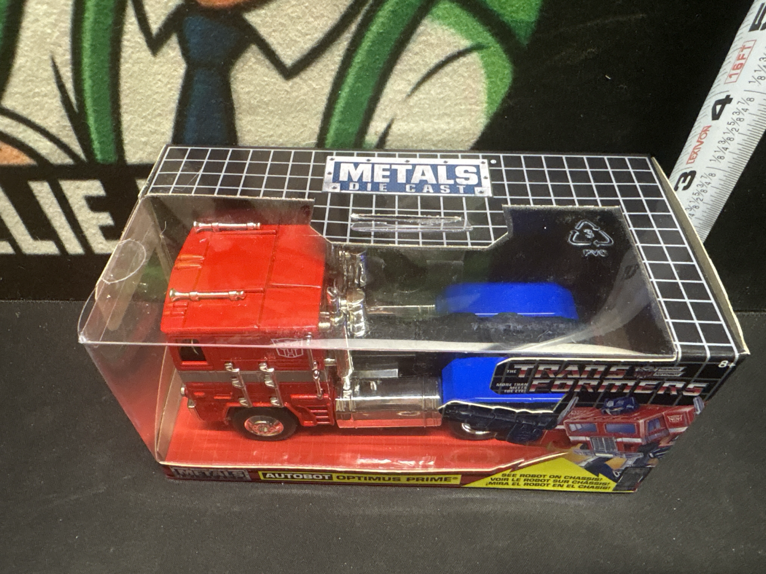 LOT 2026-461 — Camion Transformers – Autobot Optimus Prime de la collection Metals Die Cast… — photo 2