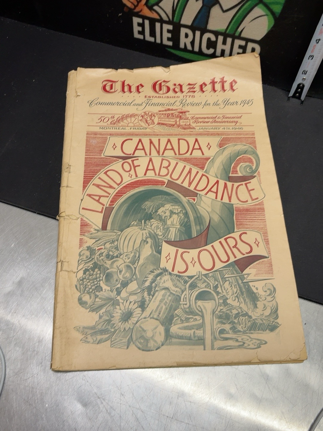 LOT 2026-484 — Ancien numéro spécial de The Gazette, Montréal, daté du vendredi 4 janvier… — photo 1