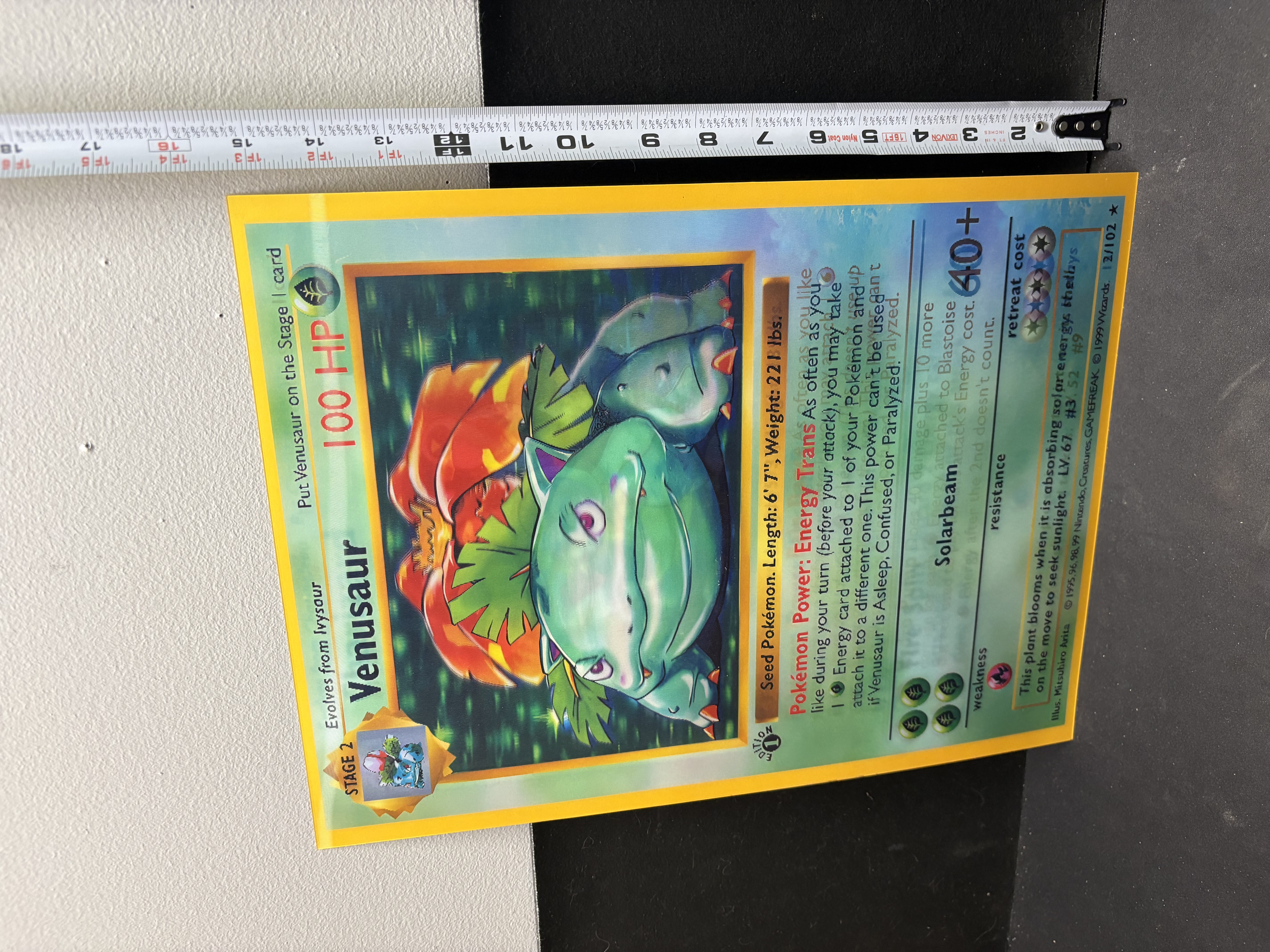 LOT 2026-487 — Grande carte décorative Pokémon 3D lenticulaire mettant en vedette Charizard — photo 2