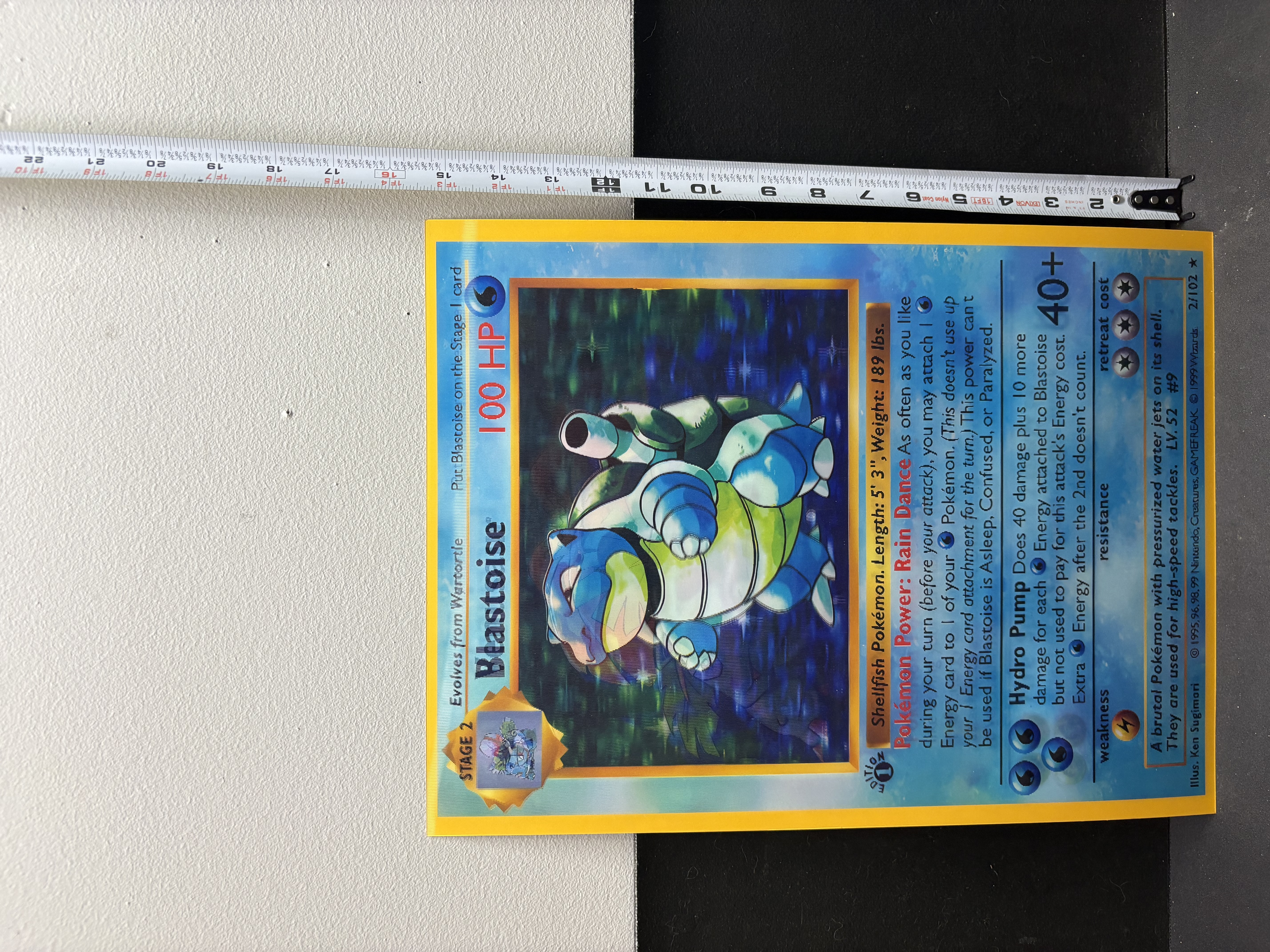 LOT 2026-487 — Grande carte décorative Pokémon 3D lenticulaire mettant en vedette Charizard — photo 1