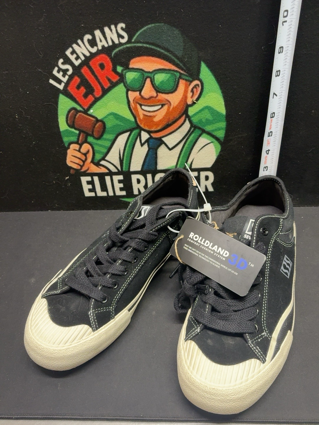 LOT 2026-491 — Paire de chaussures Sew By Sou – modèle SBS-052 “Horus / Skate Eye”, de… — photo 1