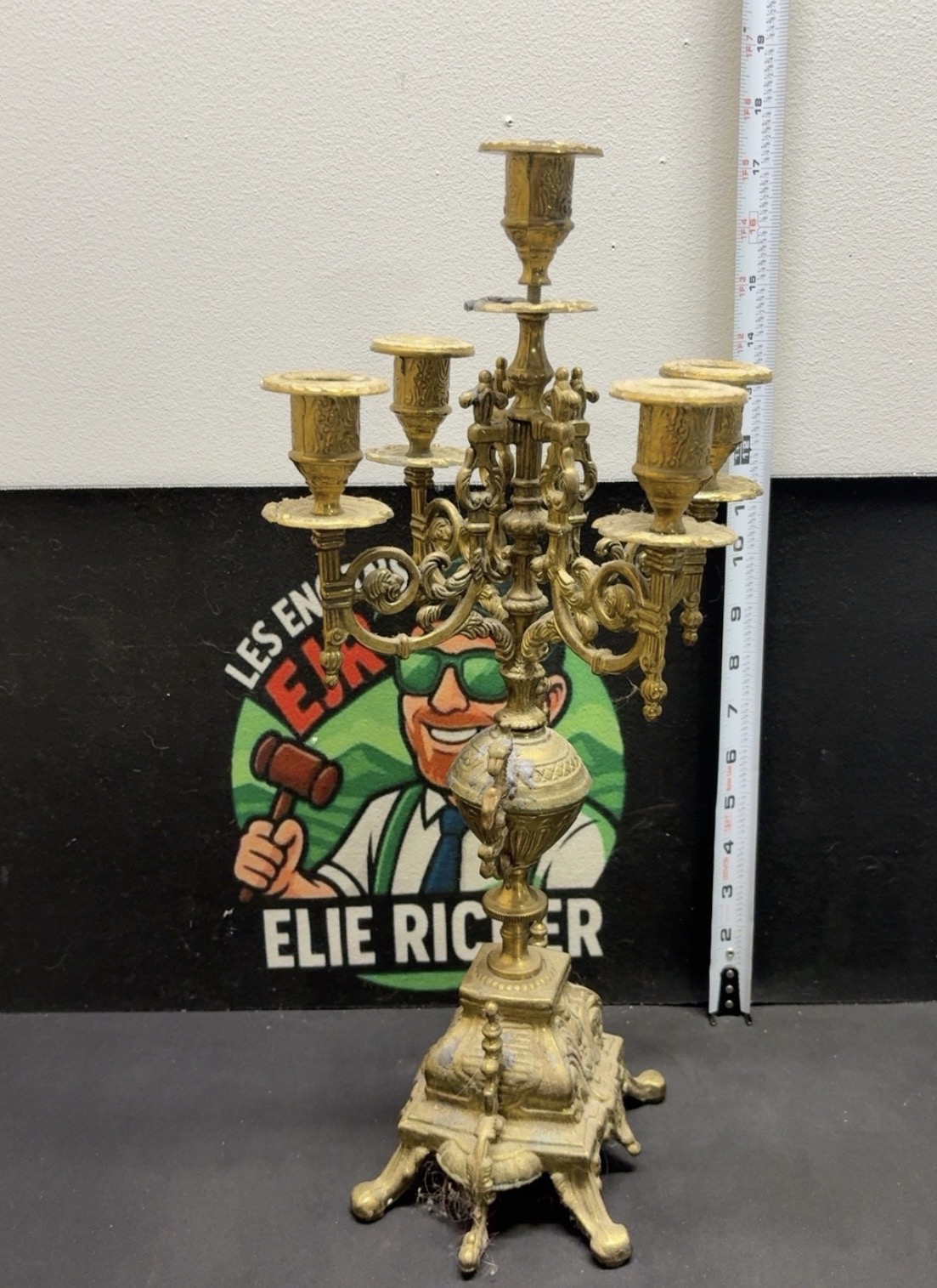 LOT 2026-503 — Magnifique chandelier candélabre décoratif de style ancien, très ouvragé, avec… — photo 2