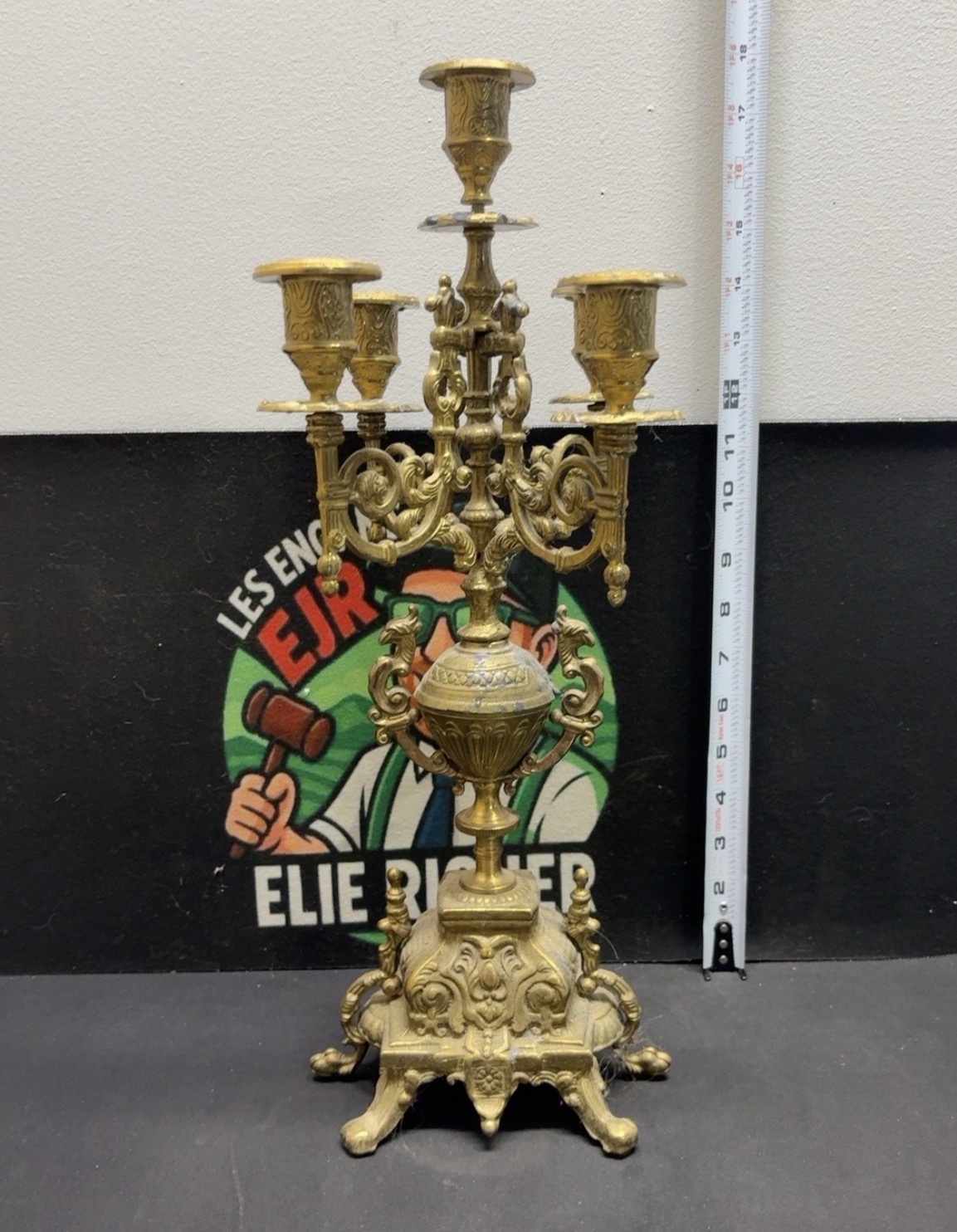 LOT 2026-503 — Magnifique chandelier candélabre décoratif de style ancien, très ouvragé, avec… — photo 1