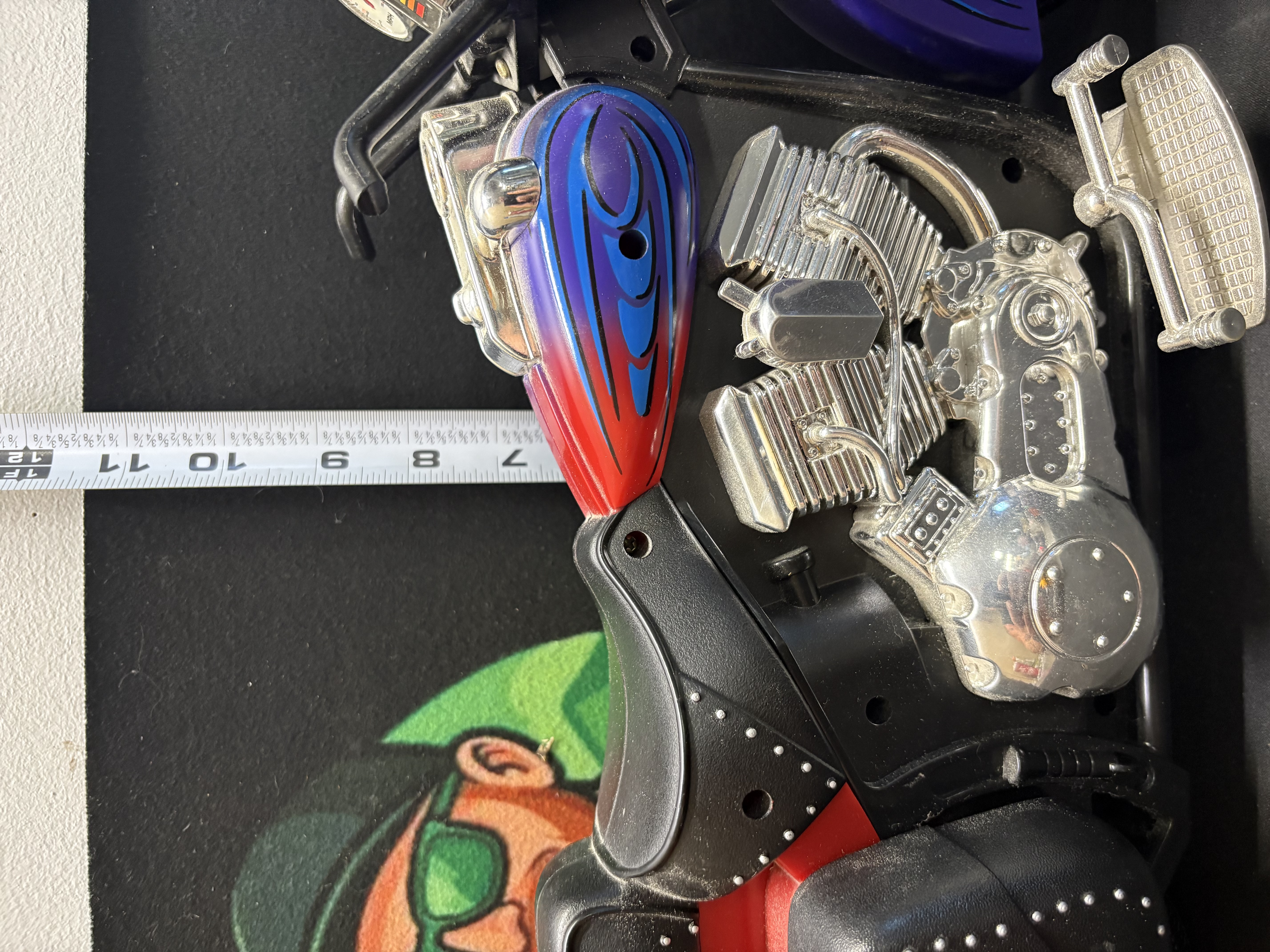 LOT 2026-527 — Grande moto jouet Road Rippers au style chopper, avec détails chromés… — photo 5