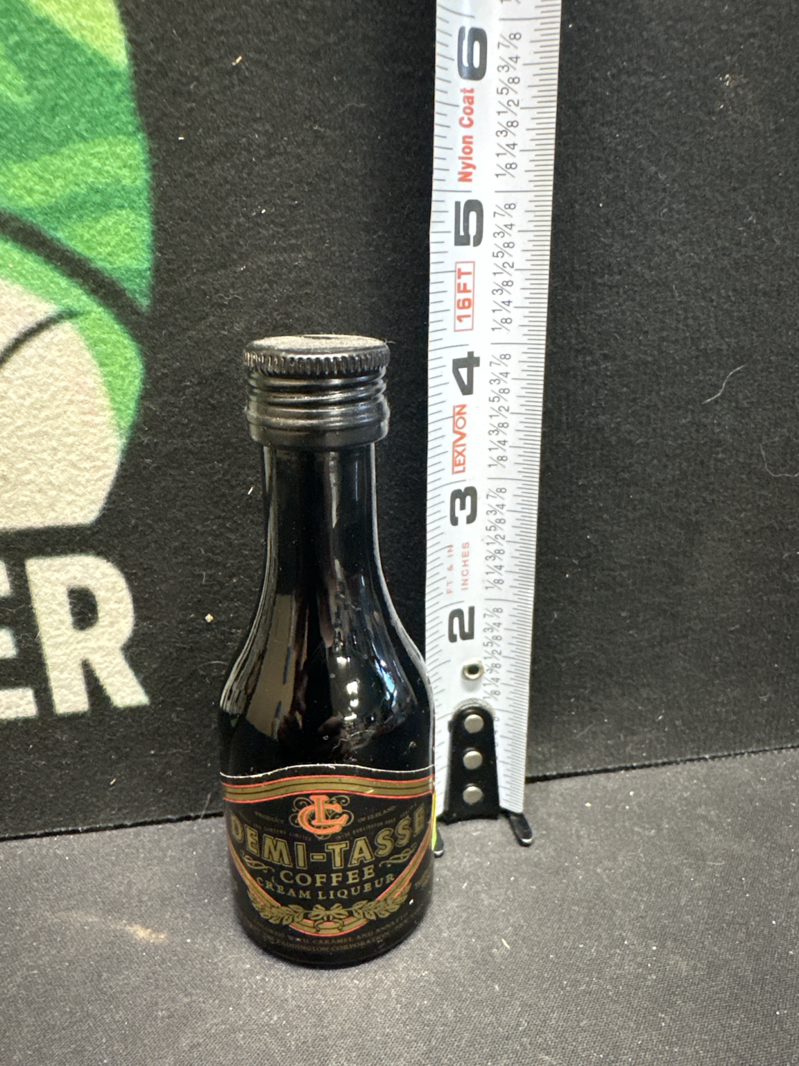 LOT 2026-528 — Petite bouteille miniature vintage Demi-Tasse Coffee Cream Liqueur, produit… — photo 1