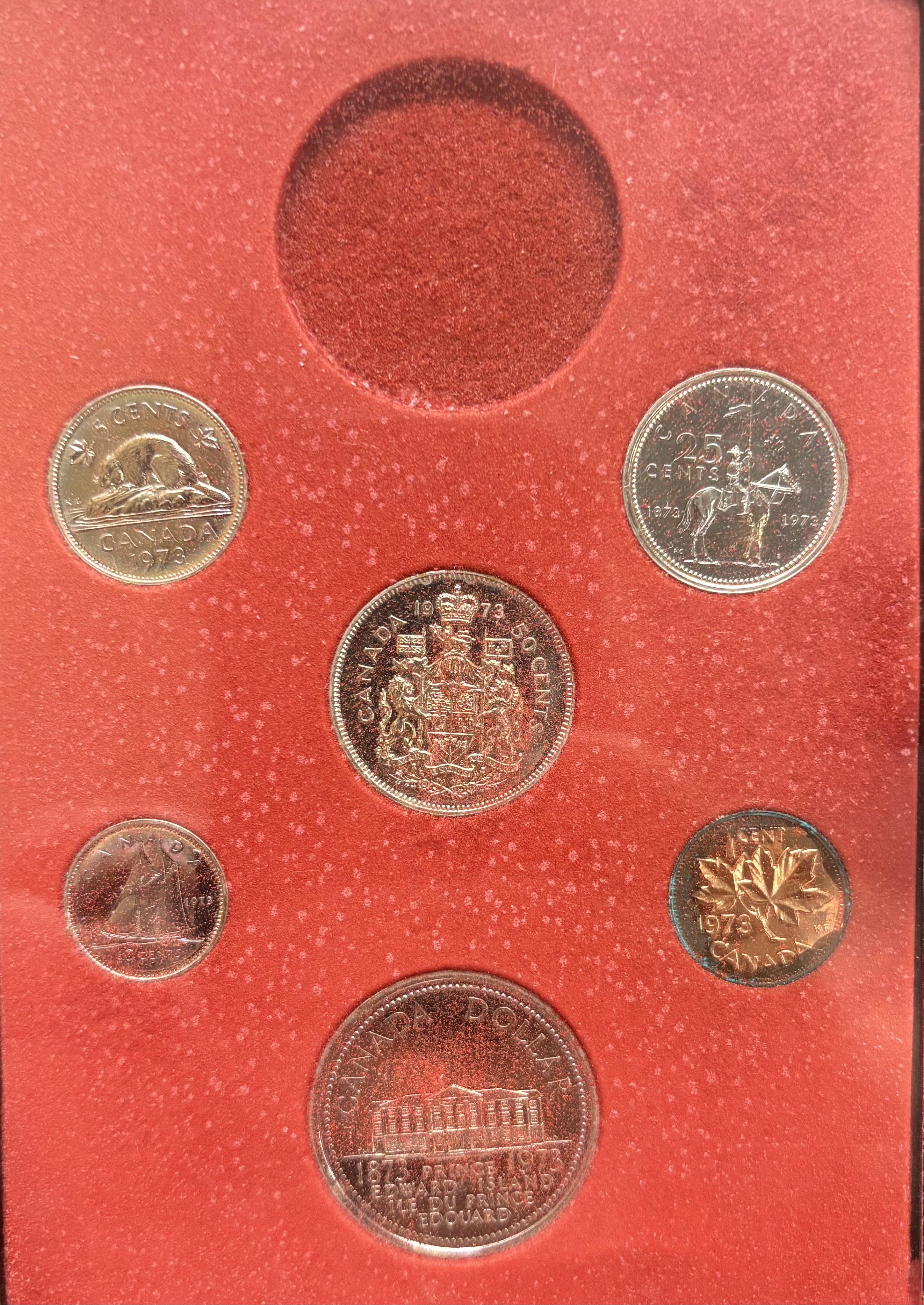 LOT 2026-056 — Ensemble double frappe Canada 1973 – Monnaie royale canadienne – Ensemble incomplet — photo 2