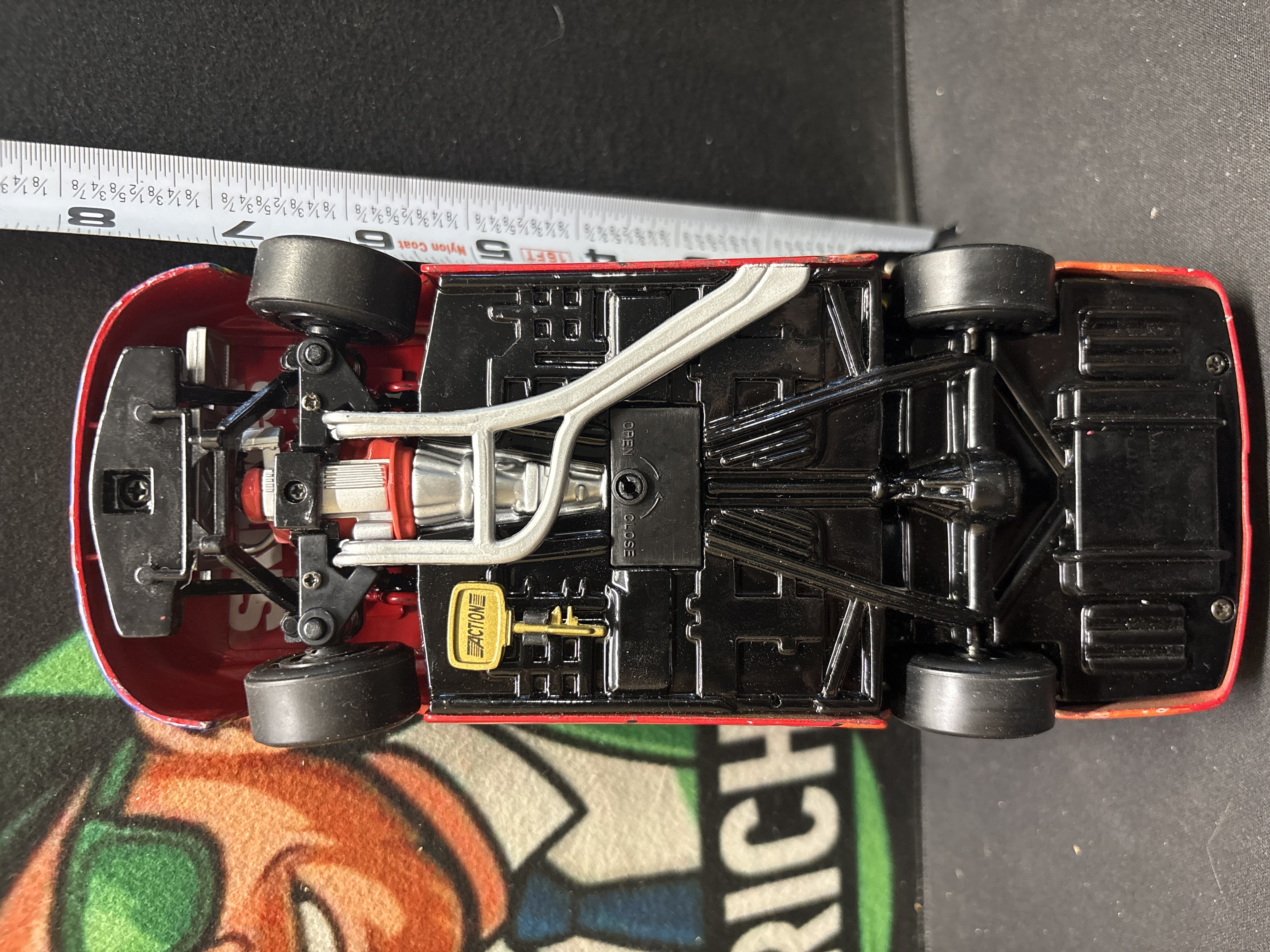 LOT 2026-564 — Modèle réduit de voiture de course **Action Racing Collectables – Platinum… — photo 5