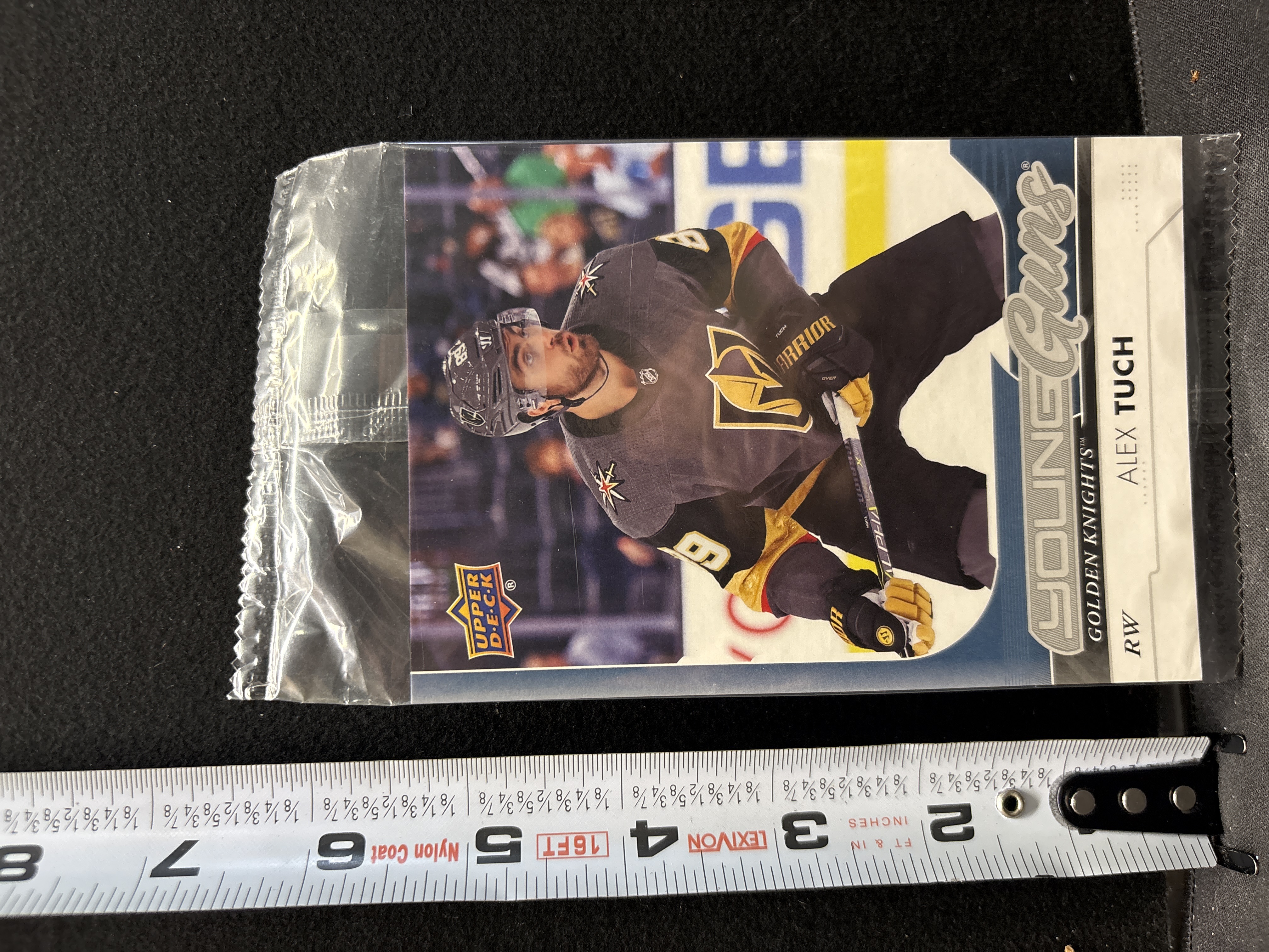 LOT 2026-575 — Carte de hockey de collection Upper Deck Young Guns, no 249, mettant en… — photo 1