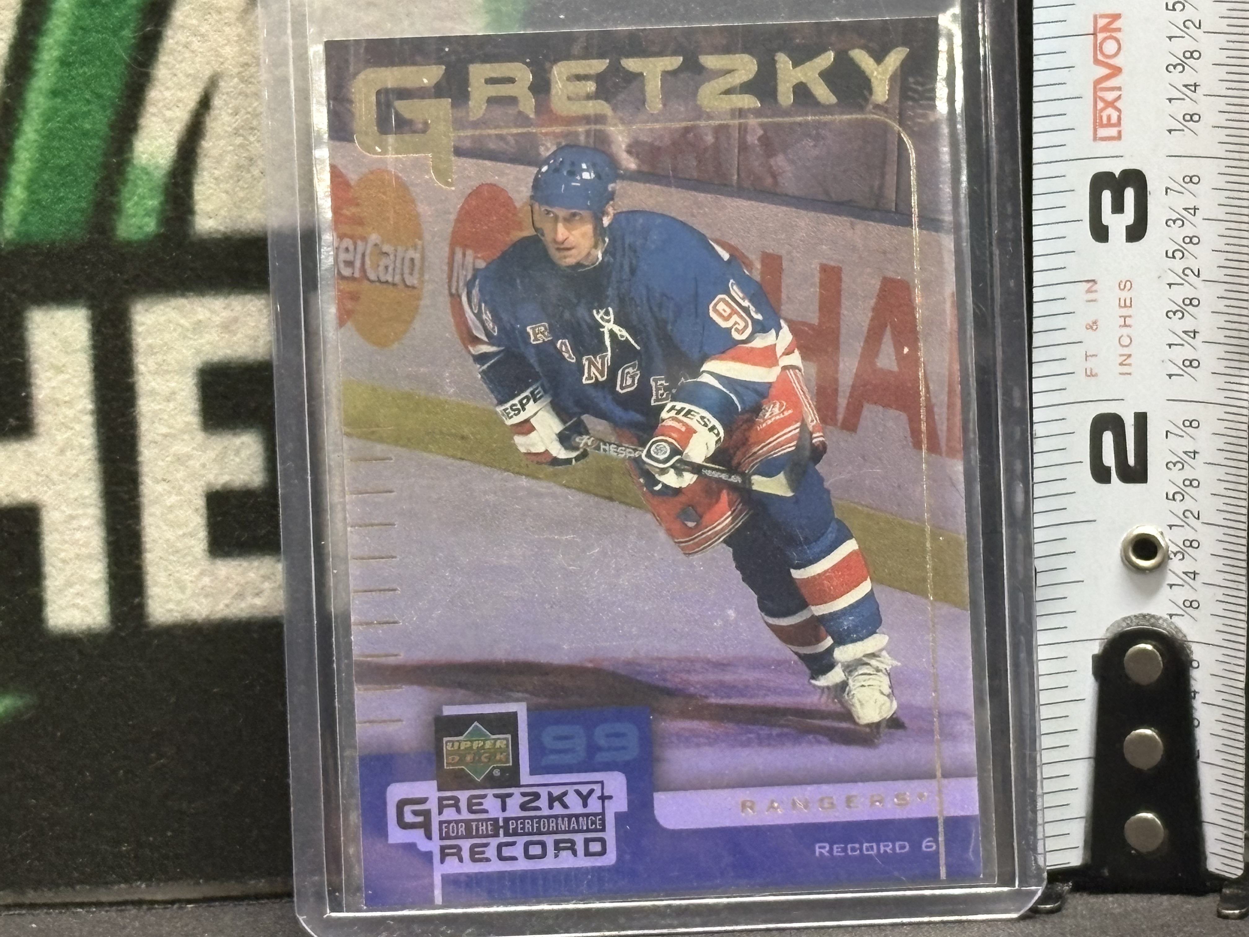 LOT 2026-059 — Carte Wayne Gretzky – New York Rangers – Upper Deck 1998-99 – Gretzky for the… — photo 1