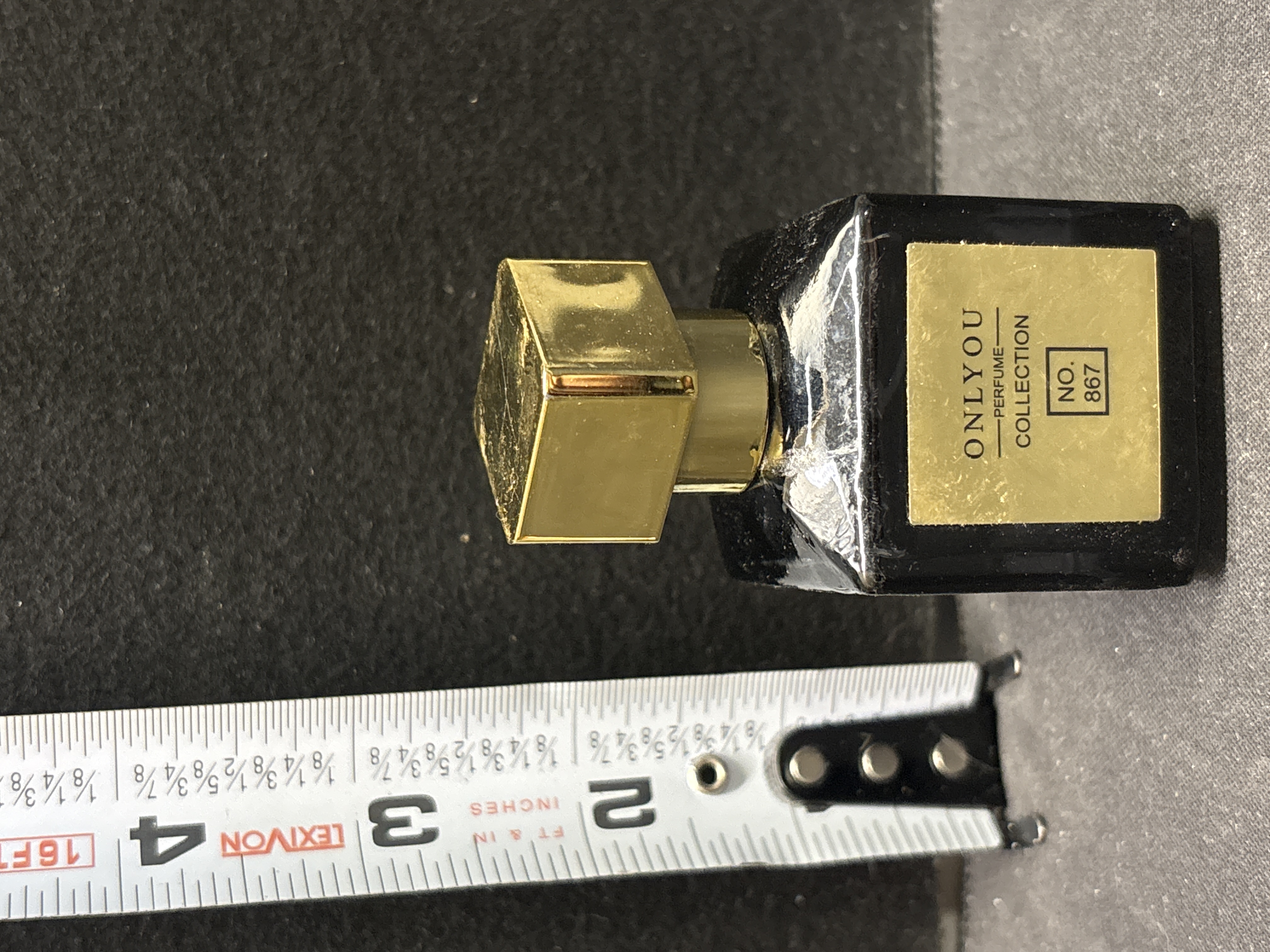 LOT 2026-610 — Ensemble de 7 pièces comprenant des flacons de parfum et une boîte : un flacon… — photo 3