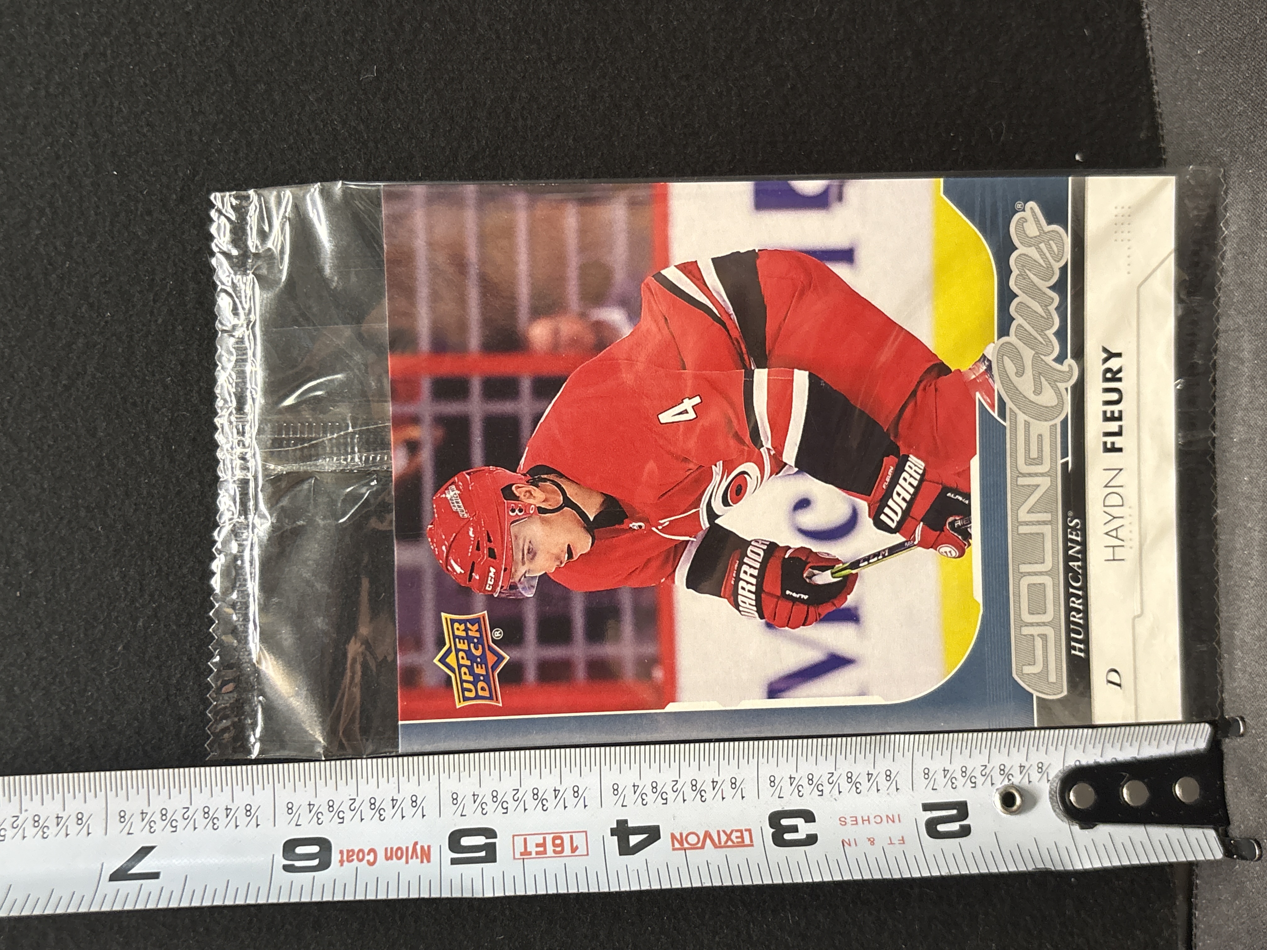 LOT 2026-623 — Carte de hockey Upper Deck Young Guns no 236 de Haydn Fleury, défenseur des… — photo 1