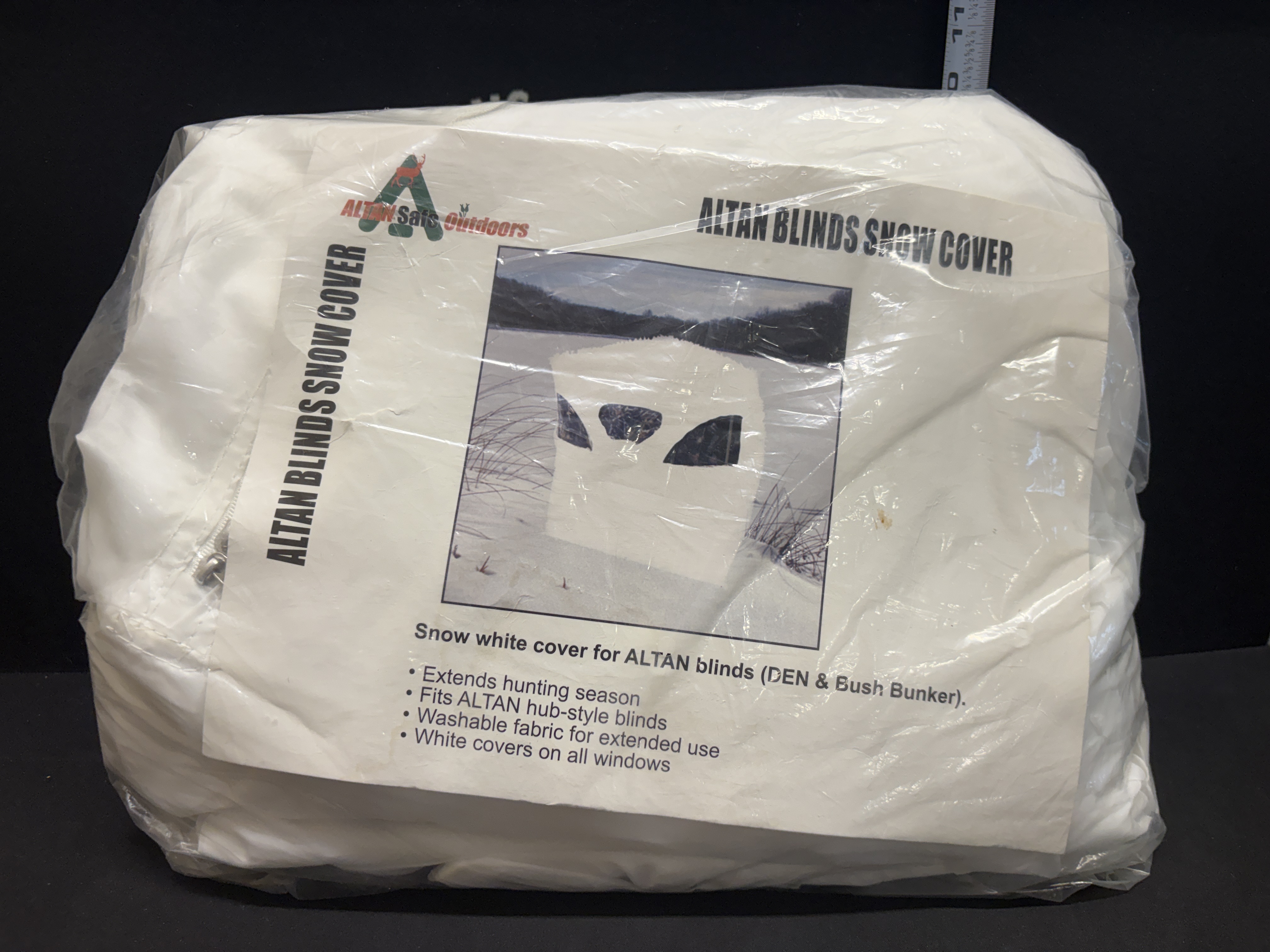 LOT 2026-649 — Couverture blanche neuve pour cache de chasse ALTAN Blinds, de marque ALTAN… — photo 1