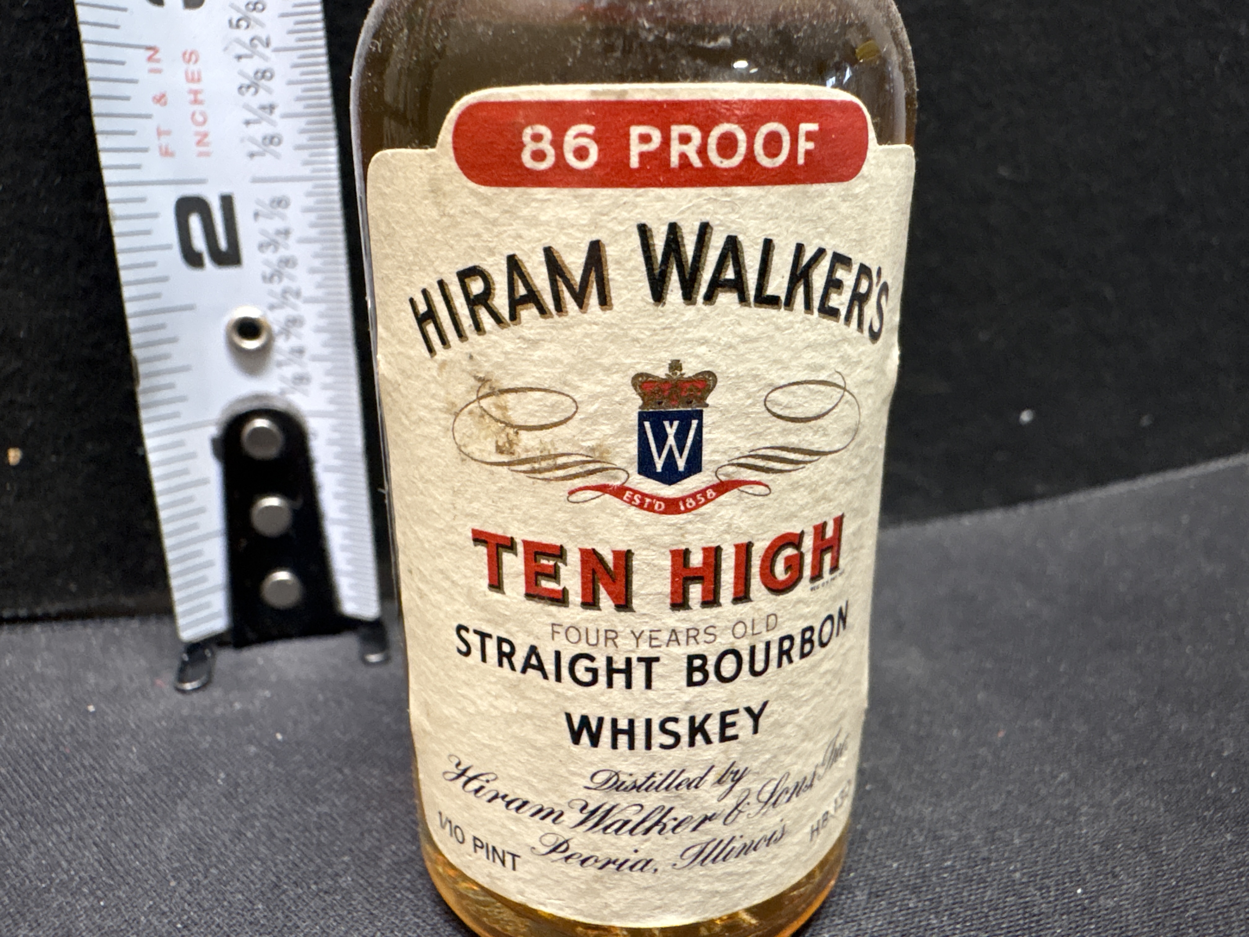 LOT 2026-658 — Bouteille miniature de whisky bourbon américain Hiram Walker’s Ten High, «… — photo 2